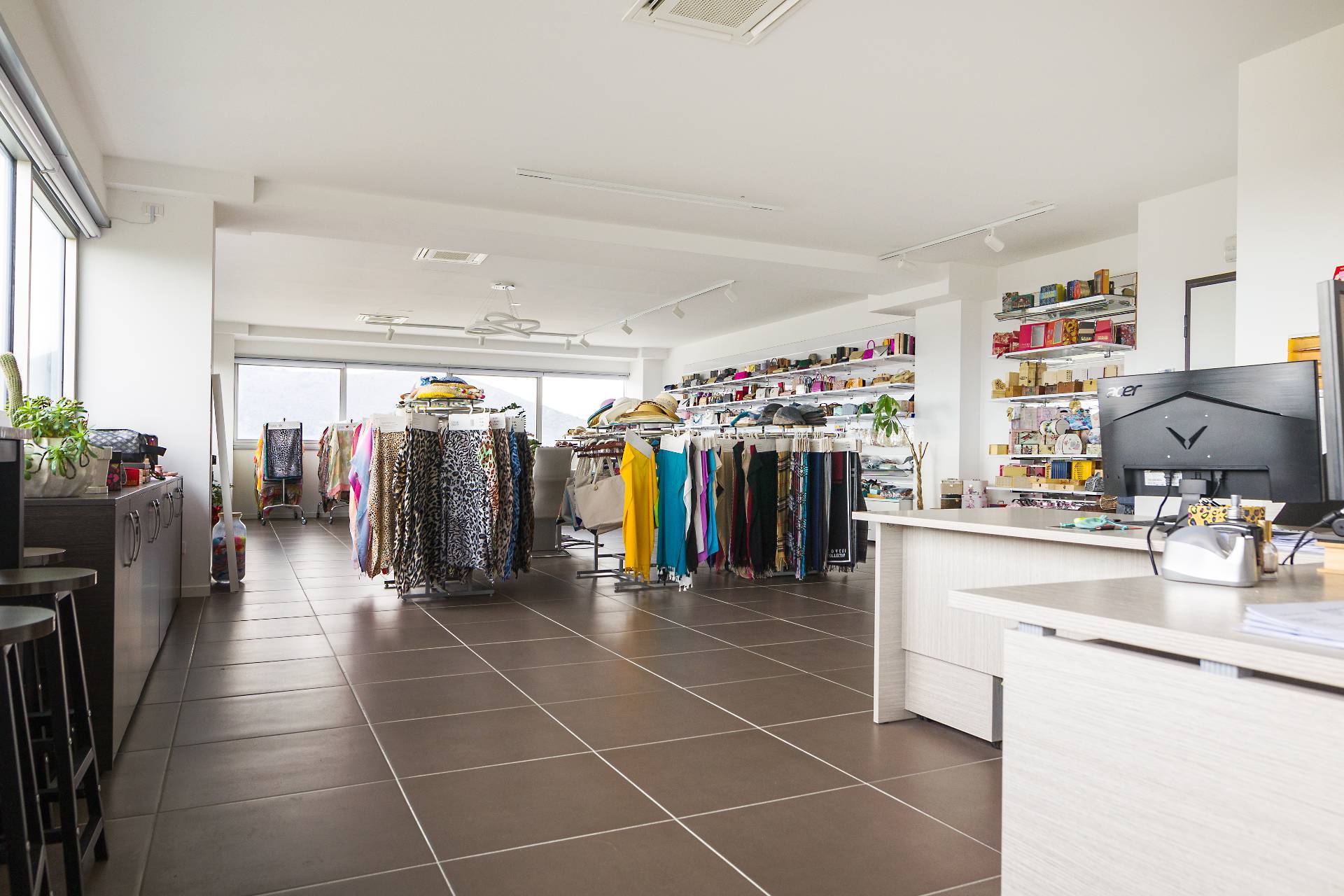 Studio/Ufficio in vendita a Prato, Macrolotto