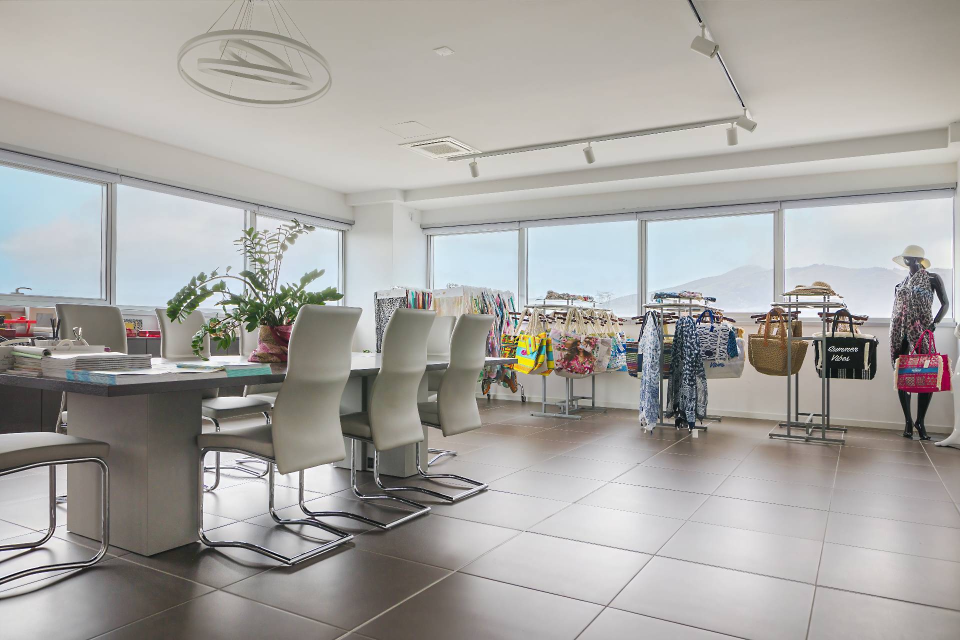 Studio/Ufficio in vendita a Prato, Macrolotto