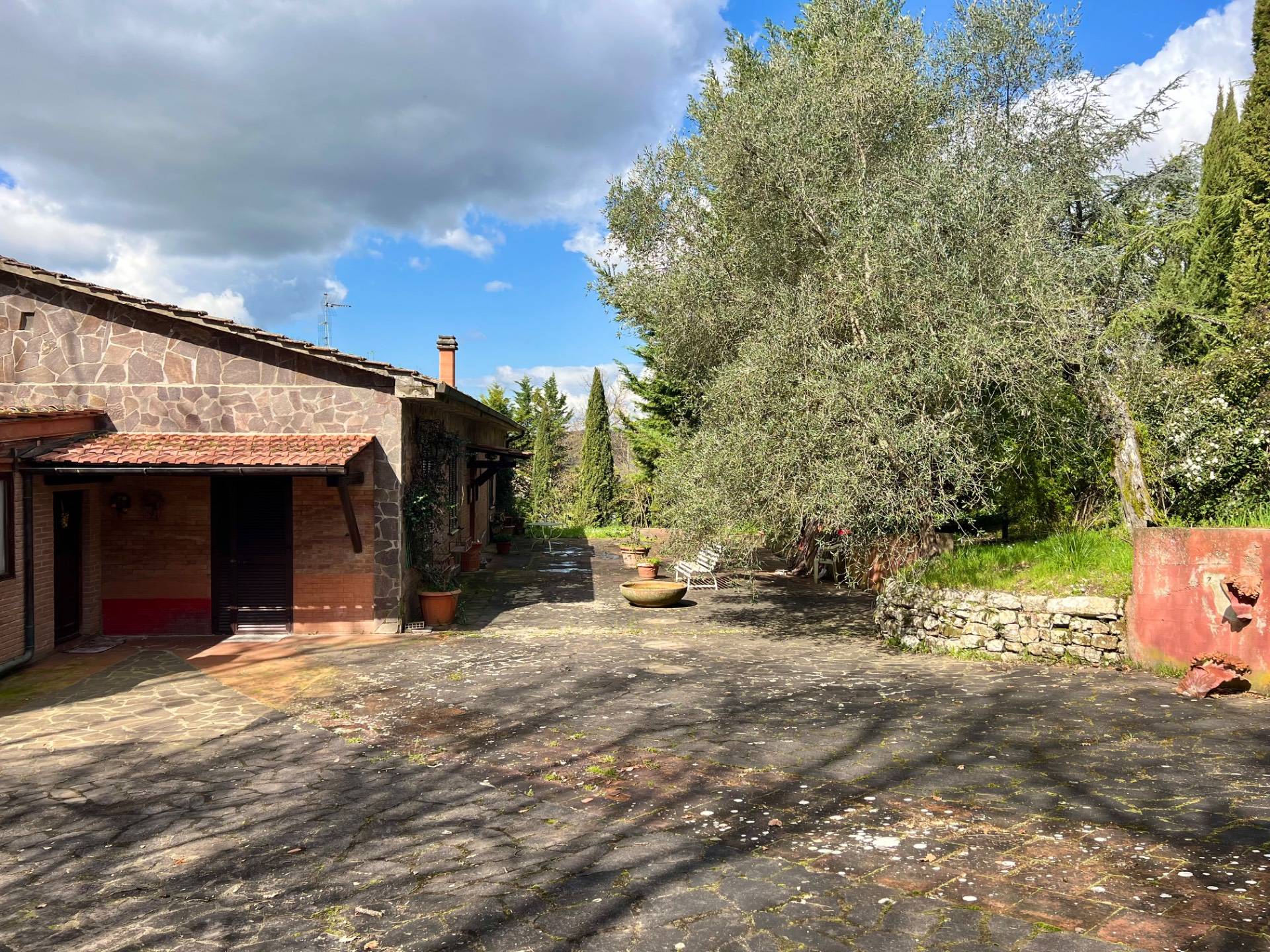 Villa in vendita a Castelnuovo Berardenga