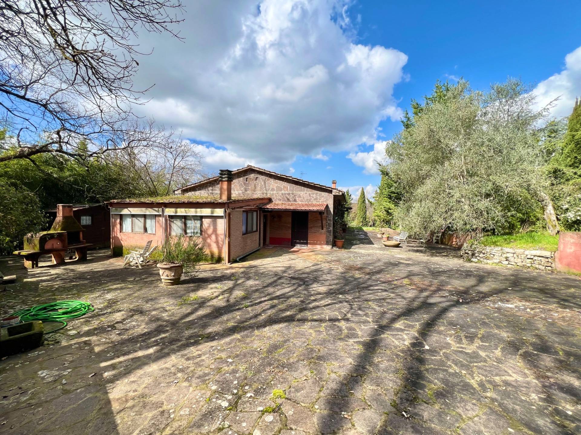 Villa in vendita a Castelnuovo Berardenga