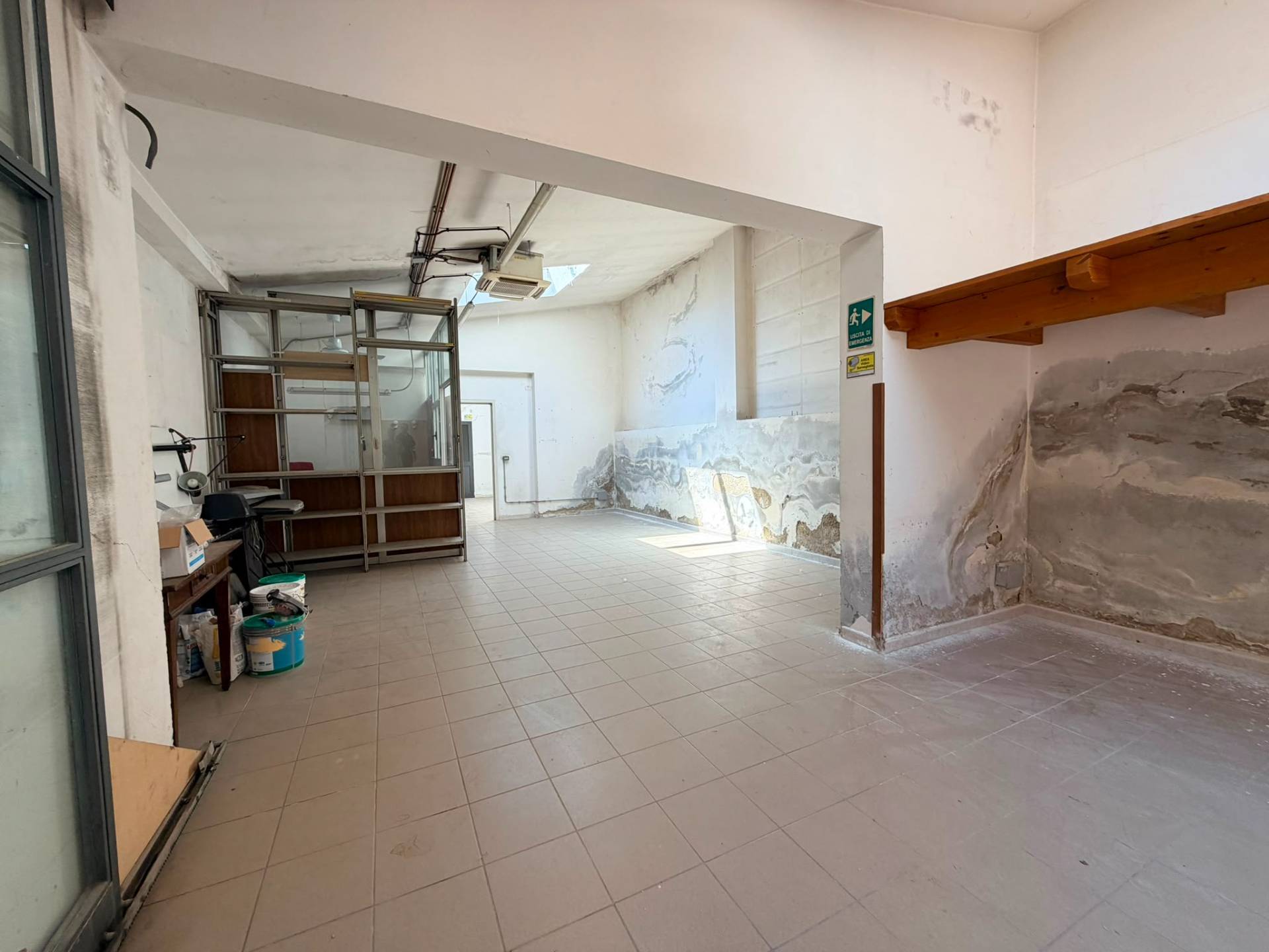 Locale commerciale in affitto a Firenze, Statuto