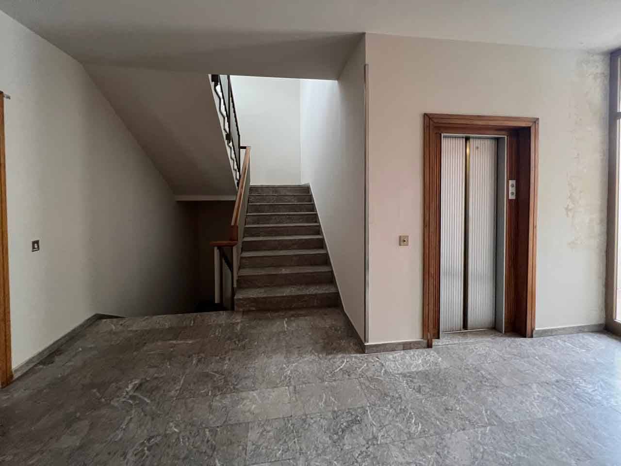 Studio/Ufficio in affitto a Prato, Stazione