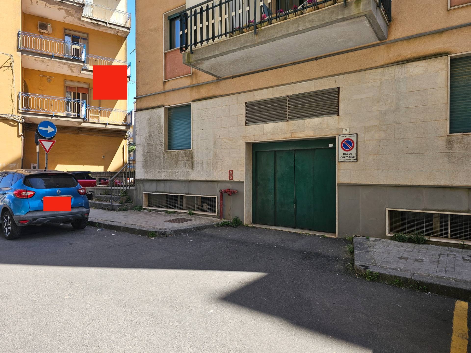 Box o garage in vendita a Enna, Centro storico - zona marginale