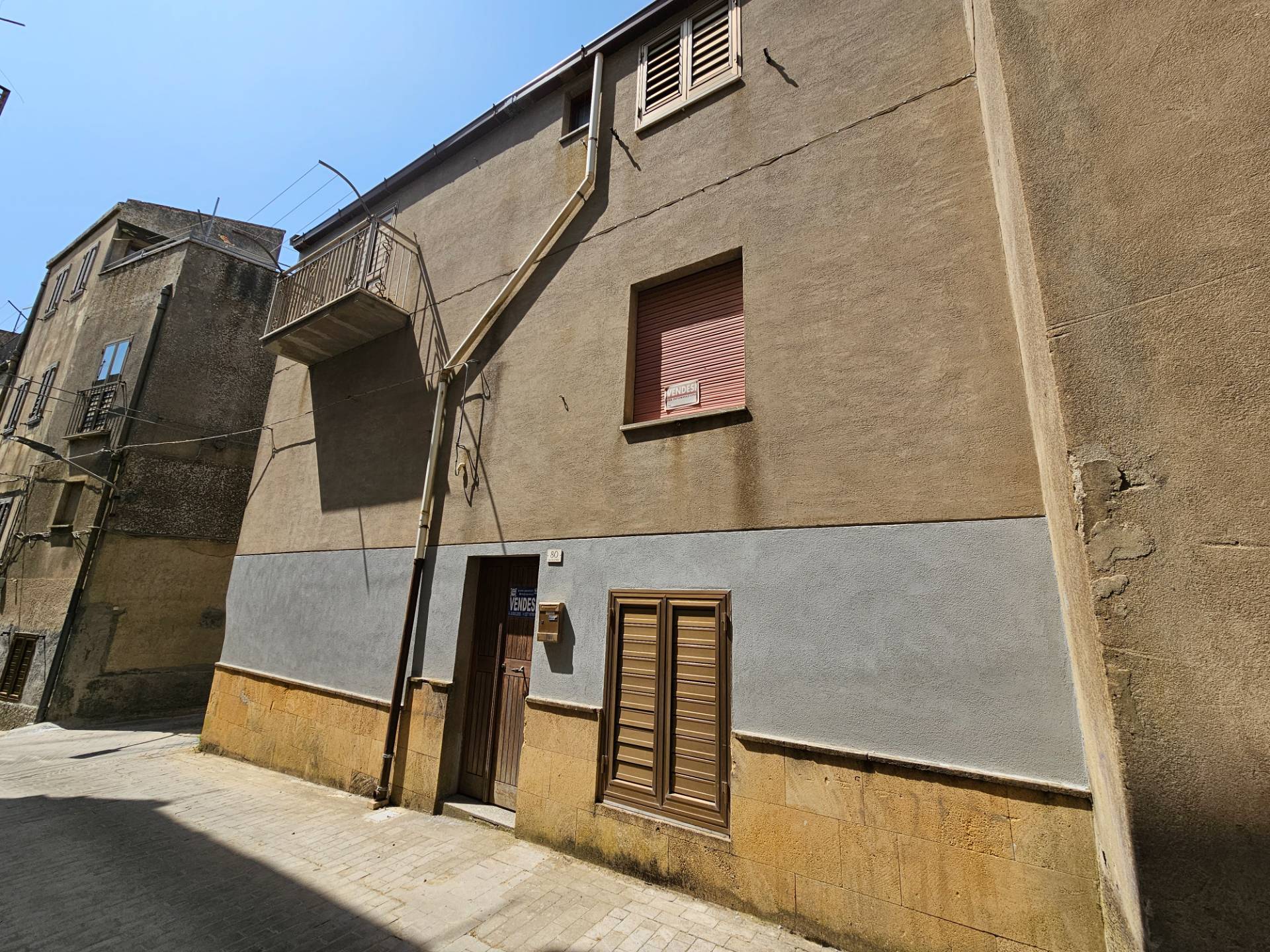 Casa singola in vendita a Enna, Zona Monte