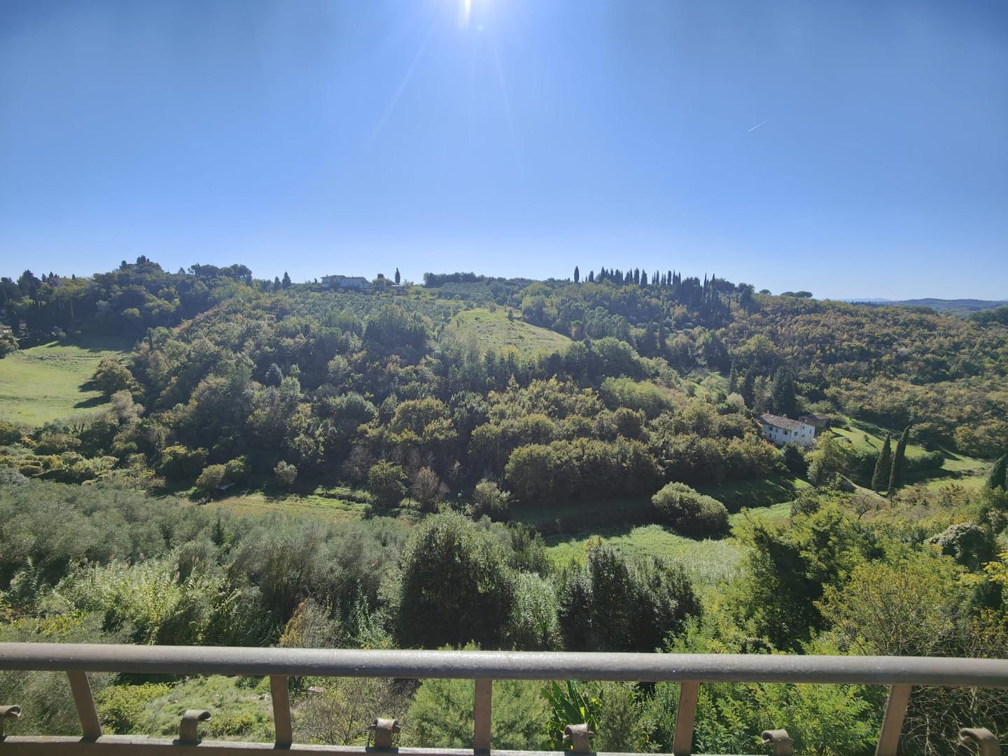 Appartamento con terrazzo a San Miniato