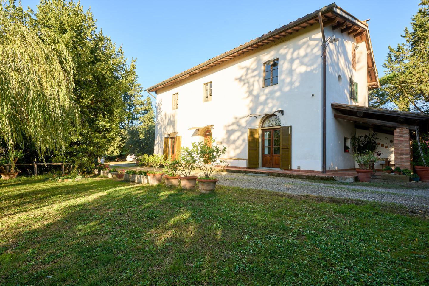 Rustico con giardino a Empoli