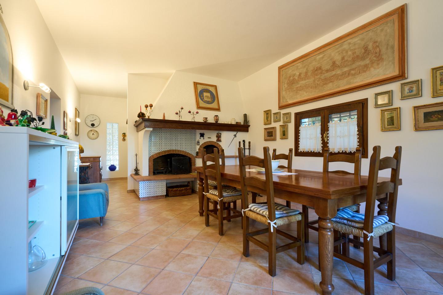 Rustico con giardino a Empoli