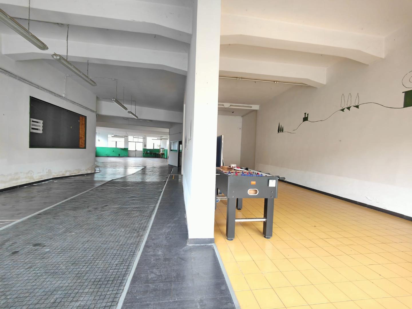 Locale commerciale in affitto a Fucecchio