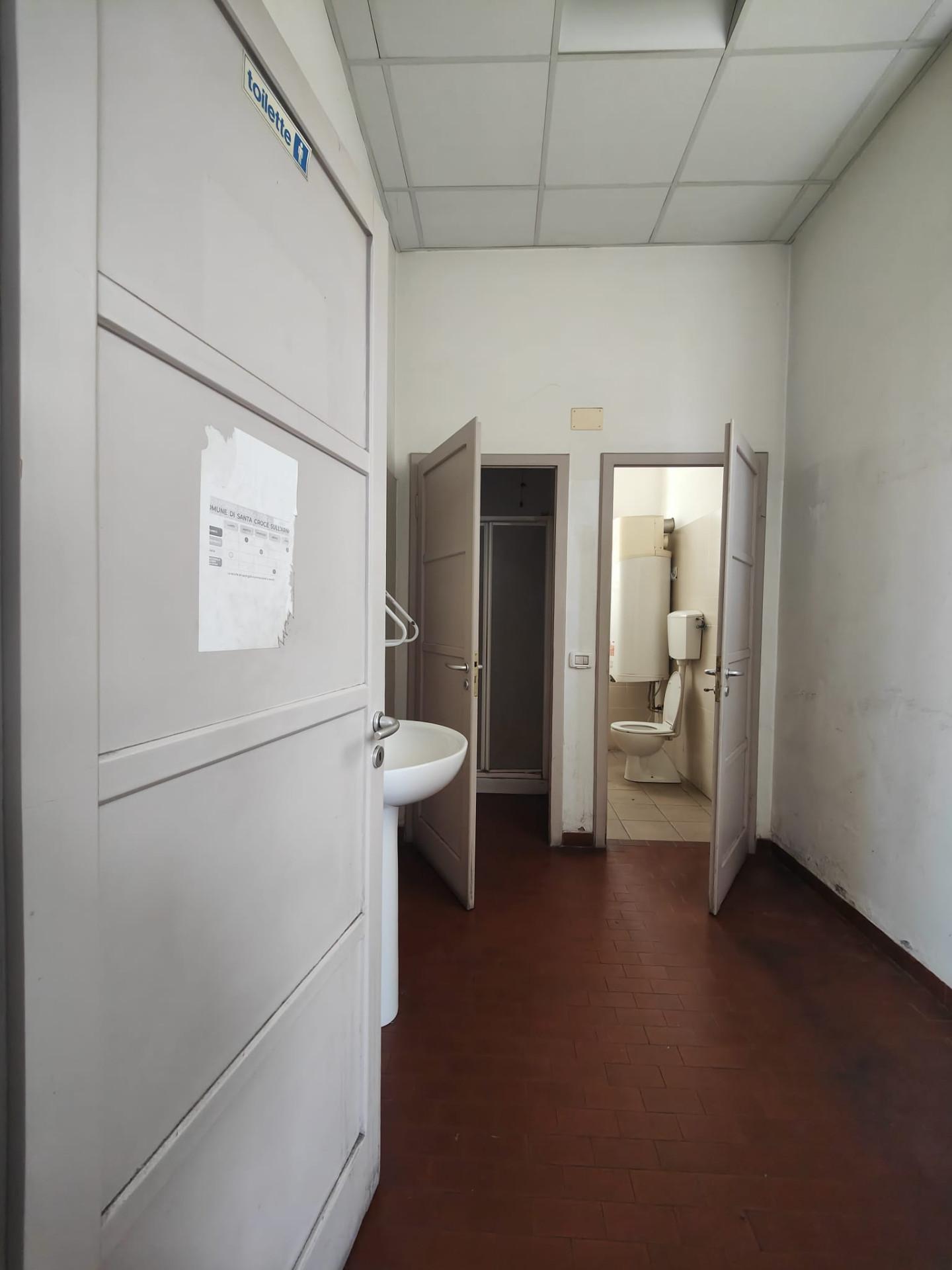 Capannone in affitto a Santa Croce sull'Arno