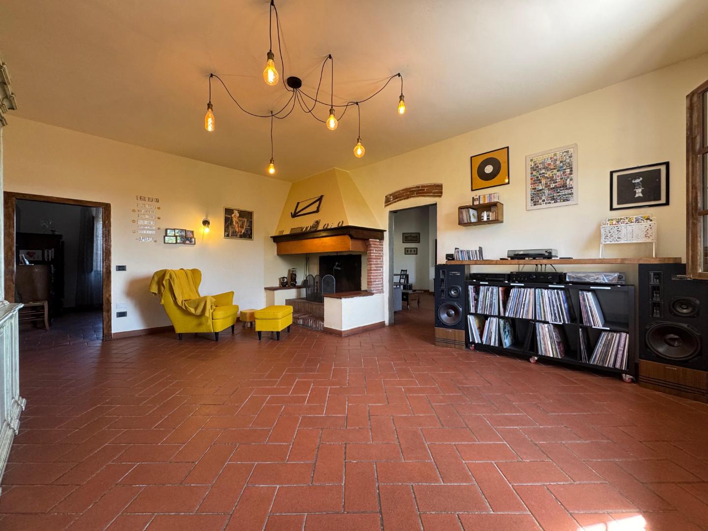 Rustico con giardino a Santa Croce sull'Arno