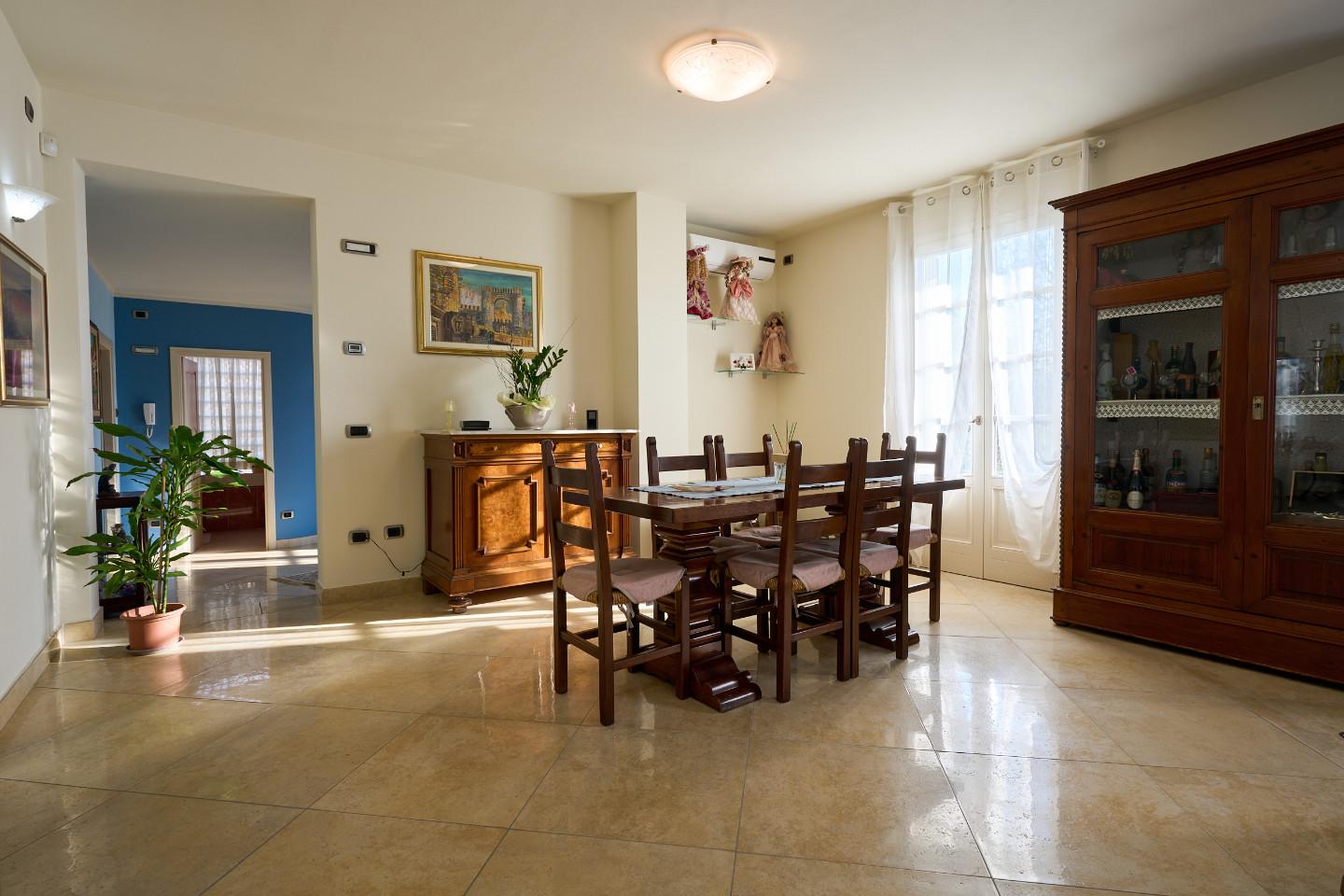 Appartamento arredato in affitto, Fucecchio botteghe