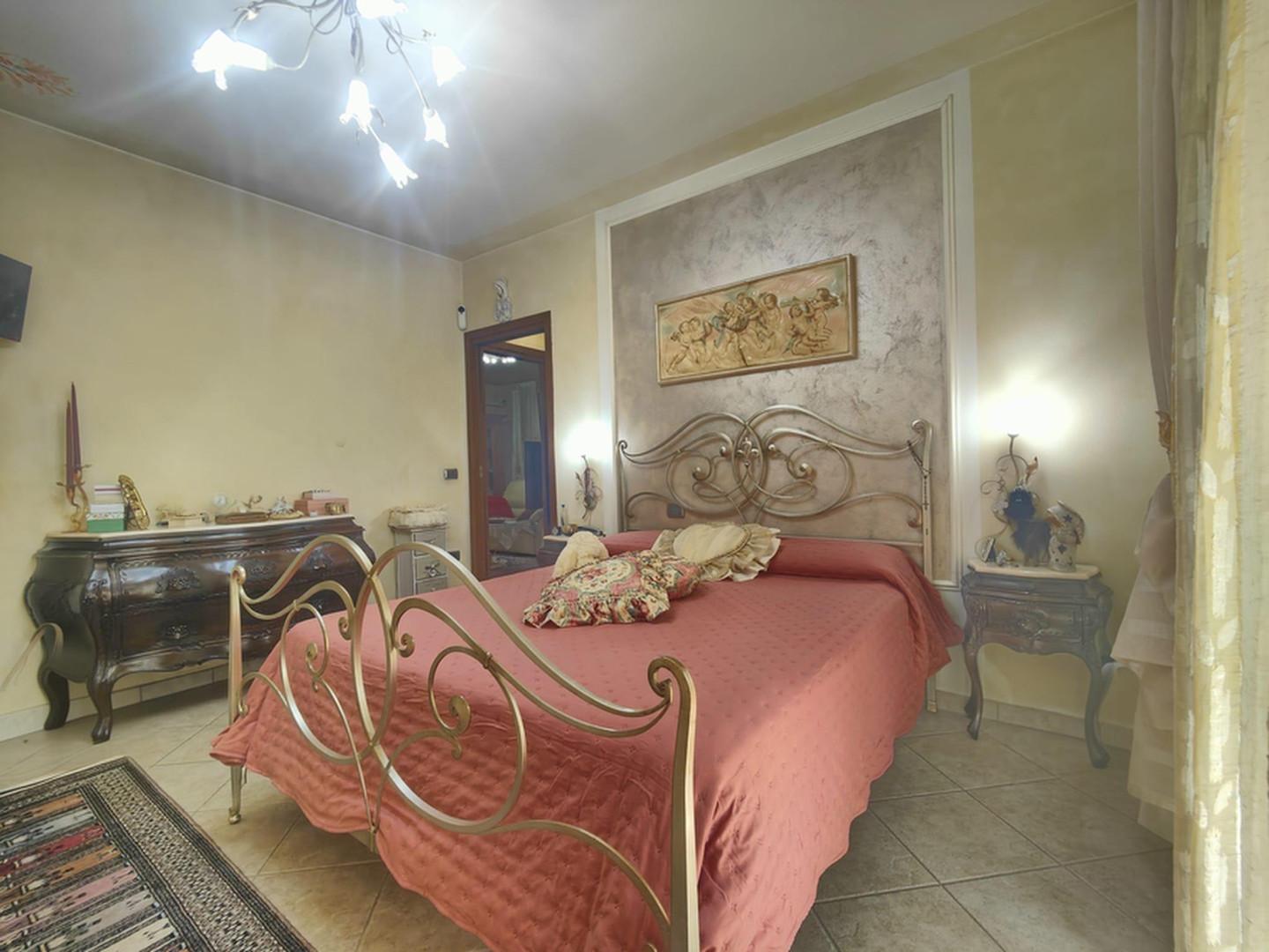 Casa indipendente con giardino a Fucecchio