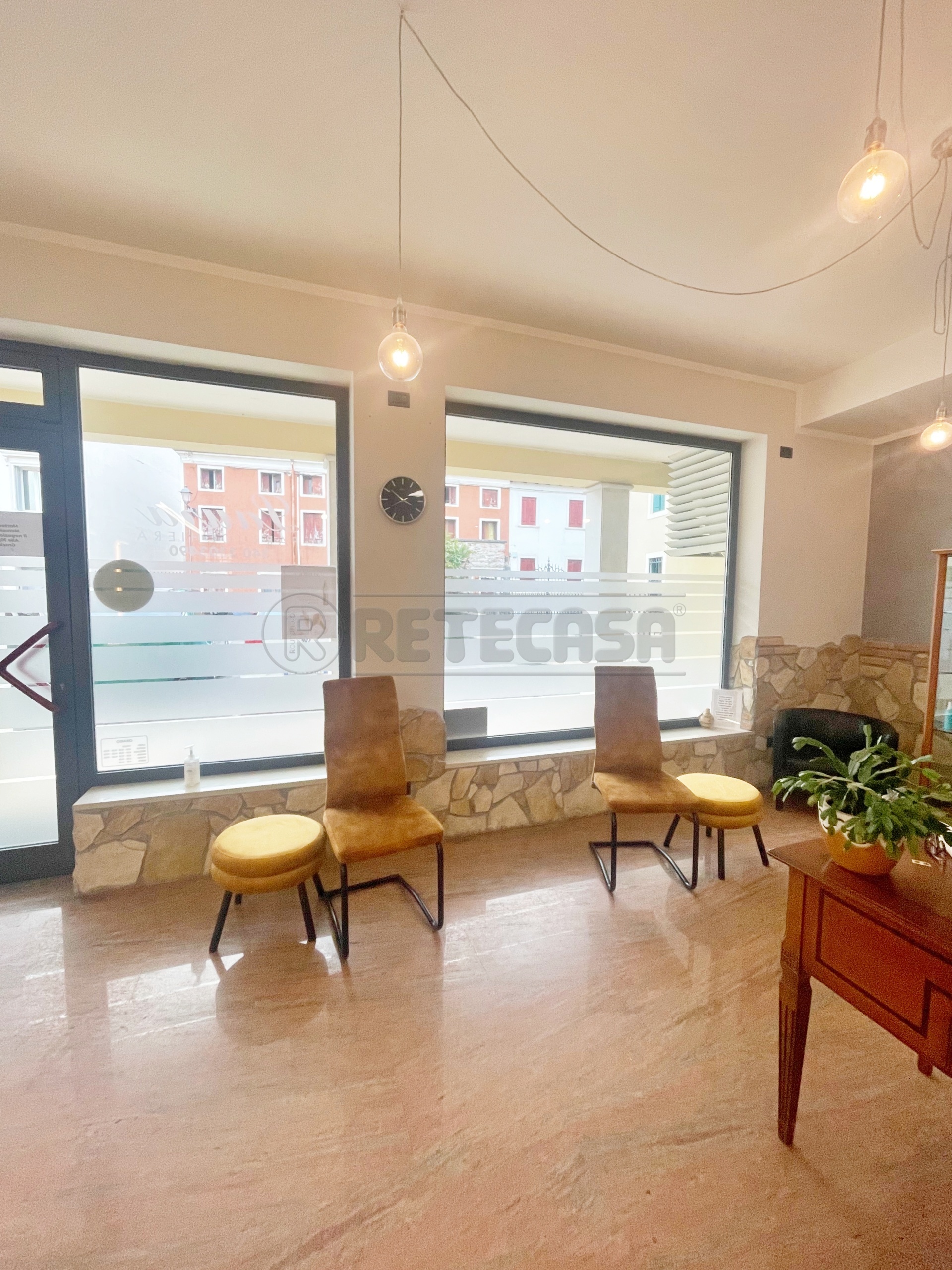 Locale commerciale in vendita a Arzignano