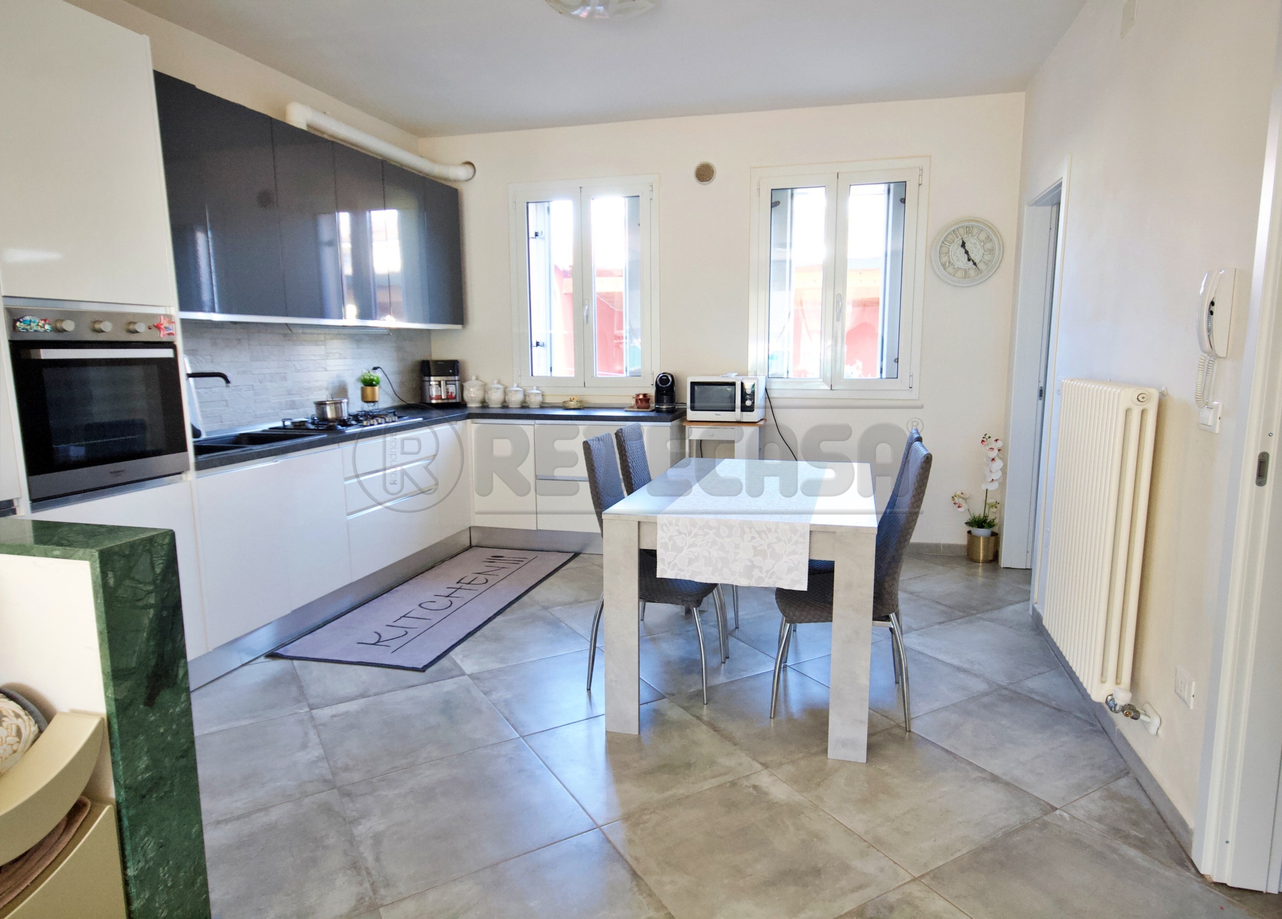 Casa indipendente con giardino in via vicenza 25, Arzignano