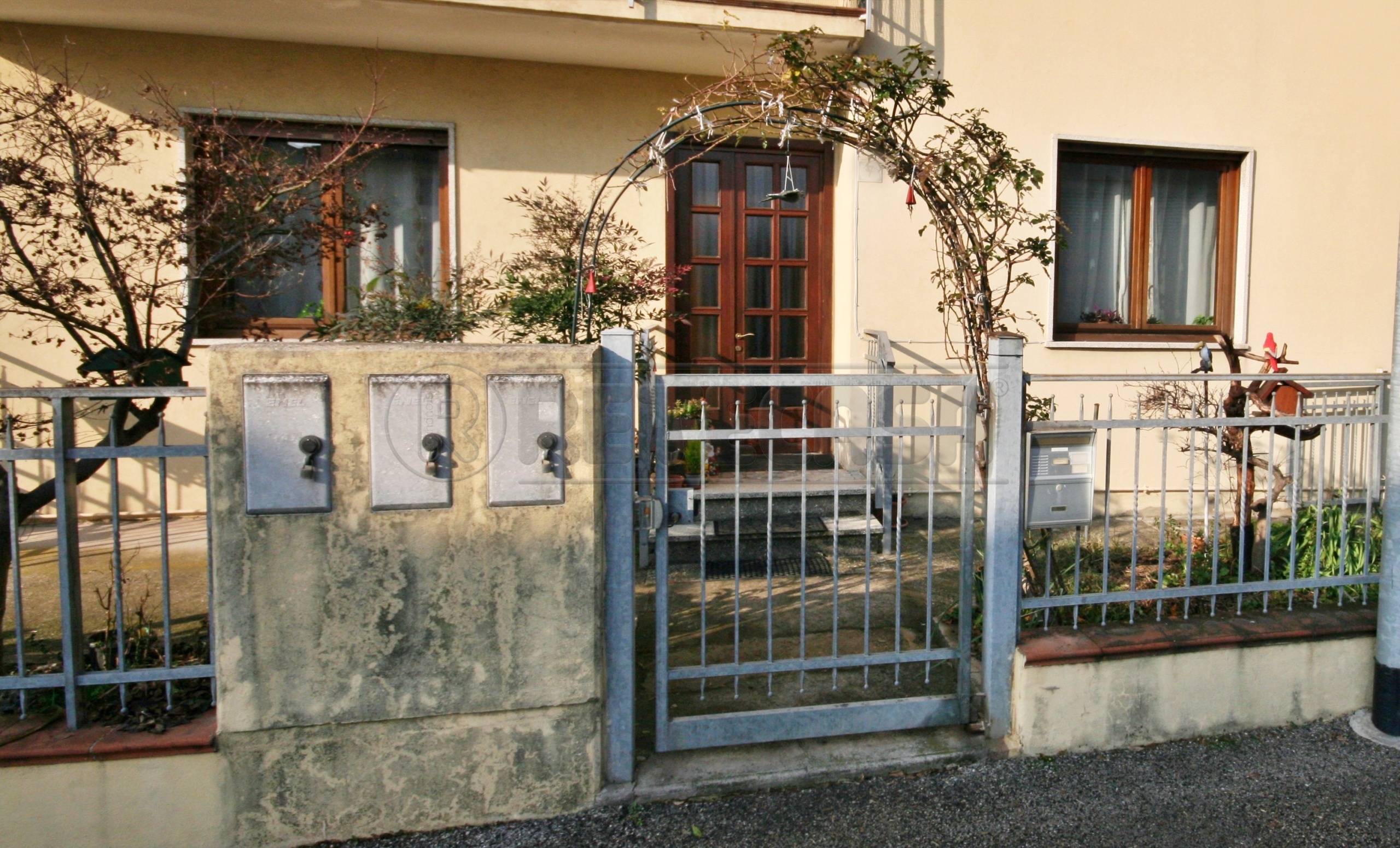 Casa indipendente con giardino in via camillo cavour 95, Arzignano