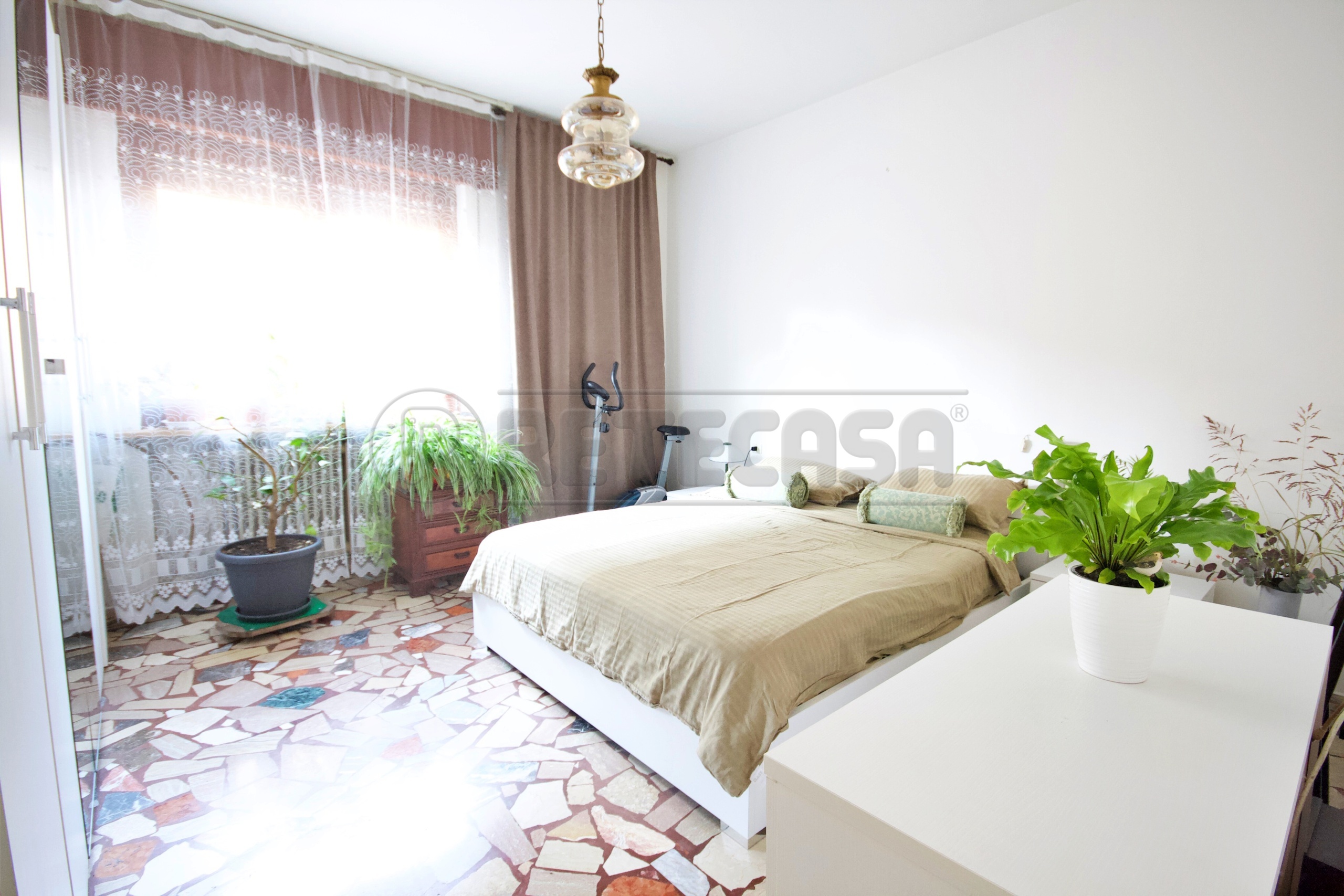 Casa indipendente con giardino in via camillo cavour 95, Arzignano