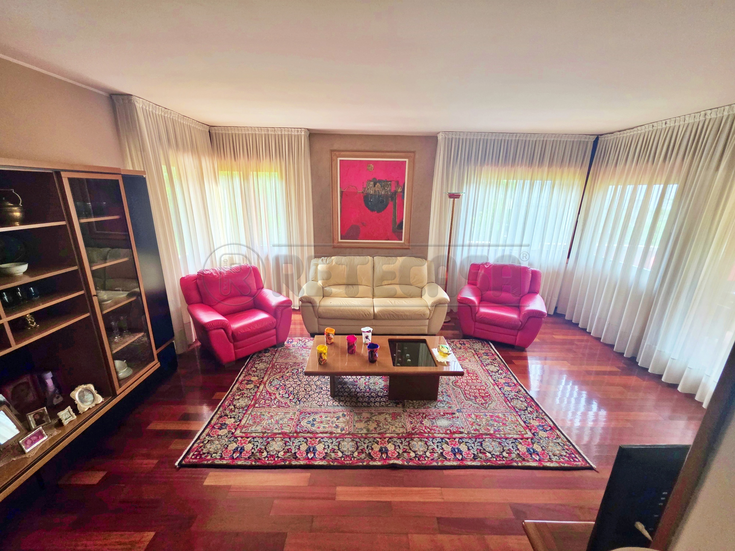 Villa con giardino in via camillo cavour 95, Arzignano