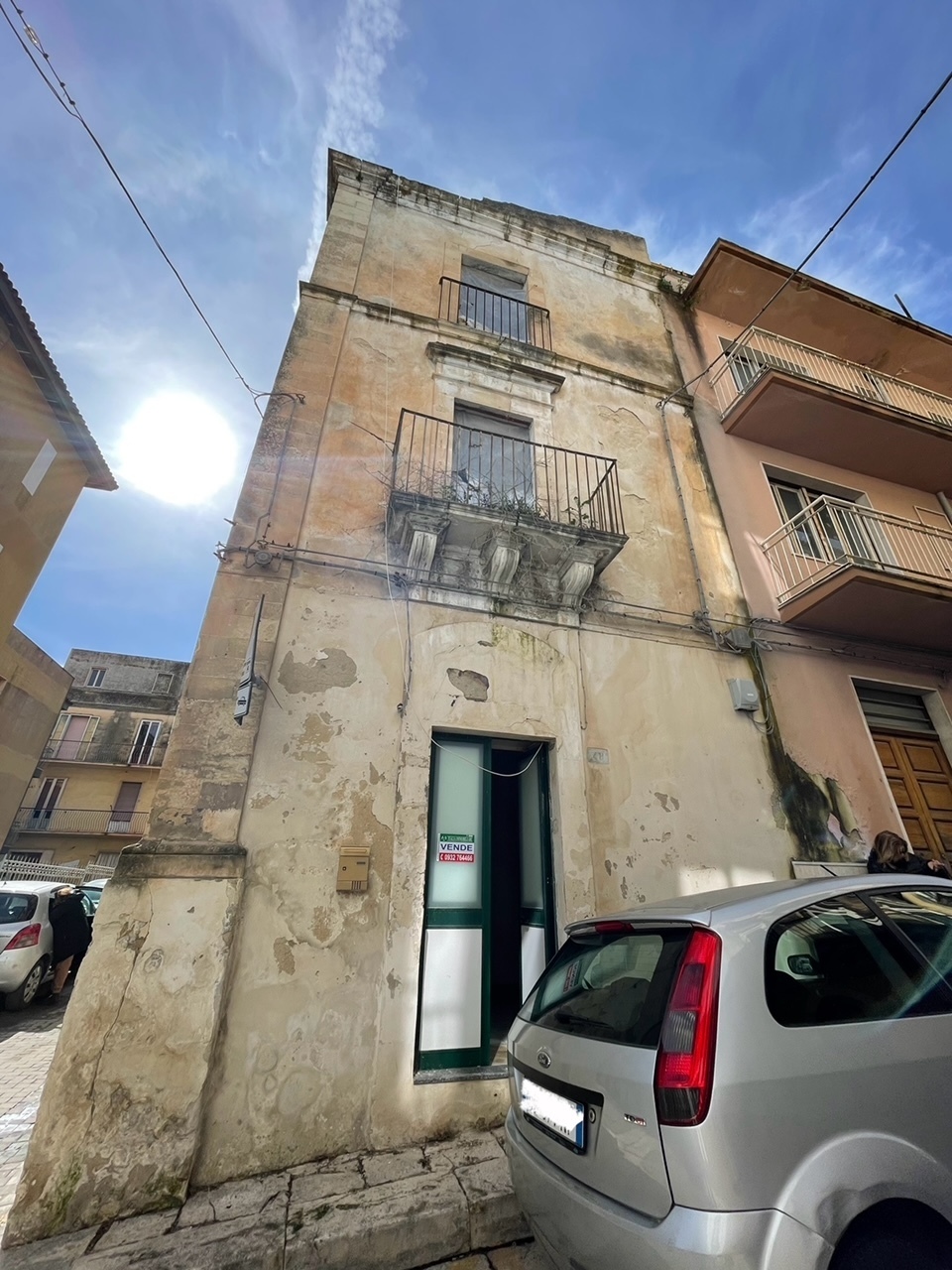 Casa indipendente da ristrutturare in via giambattista odierna, Ragusa