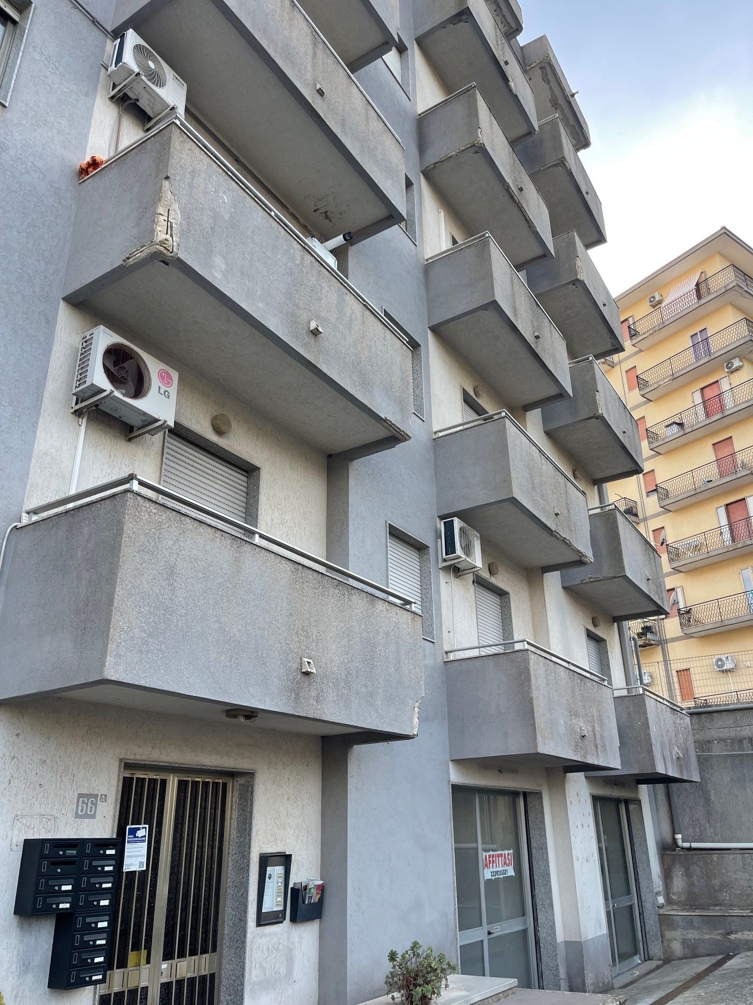 Bilocale da ristrutturare in via trani, Modica