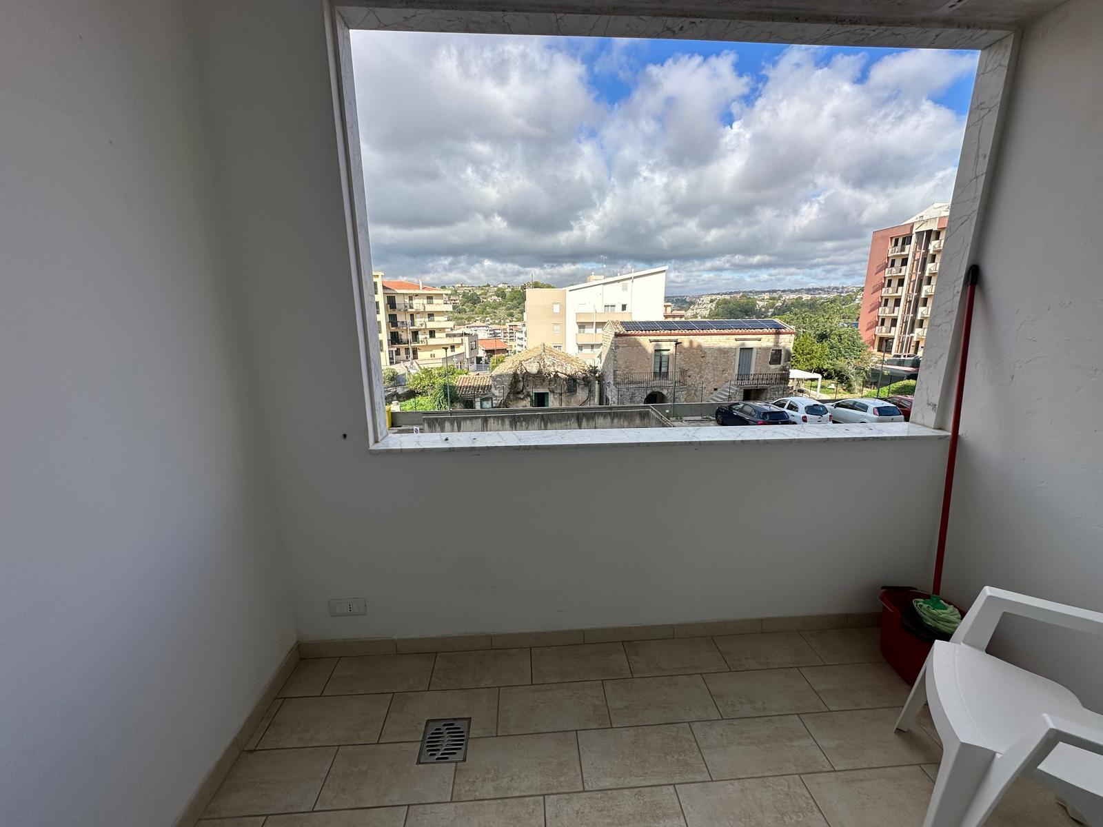 Trilocale in vendita in via trapani rocciola 13, Modica