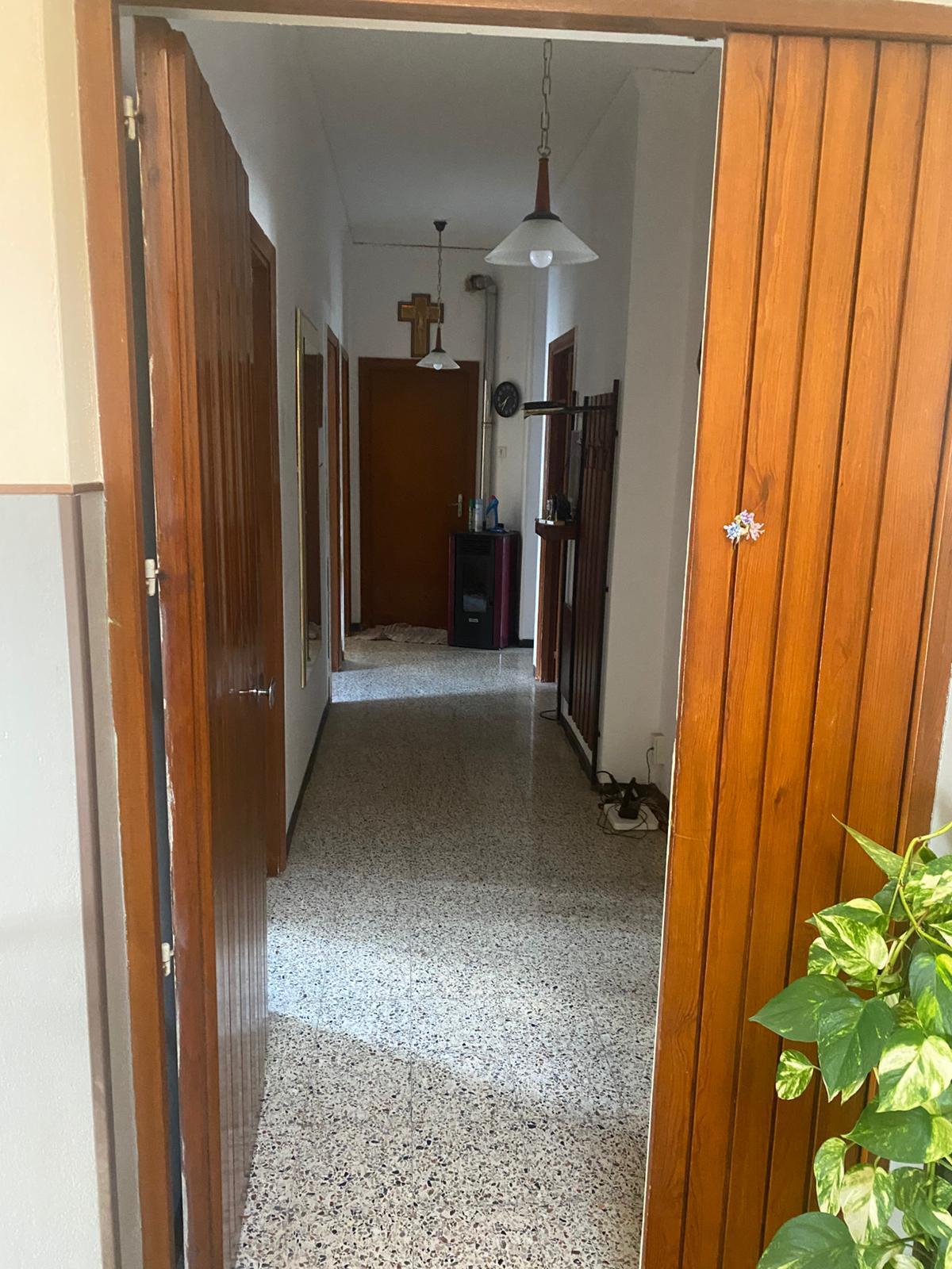 Quadrilocale da ristrutturare in via silla, Modica