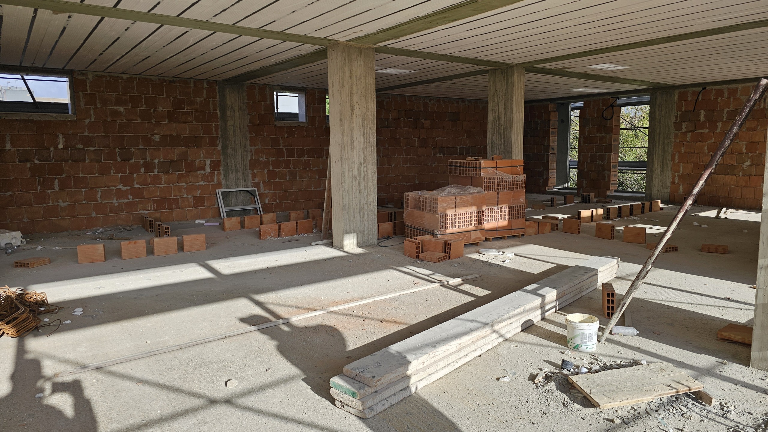 Trilocale con box, Modica sorda quartiere