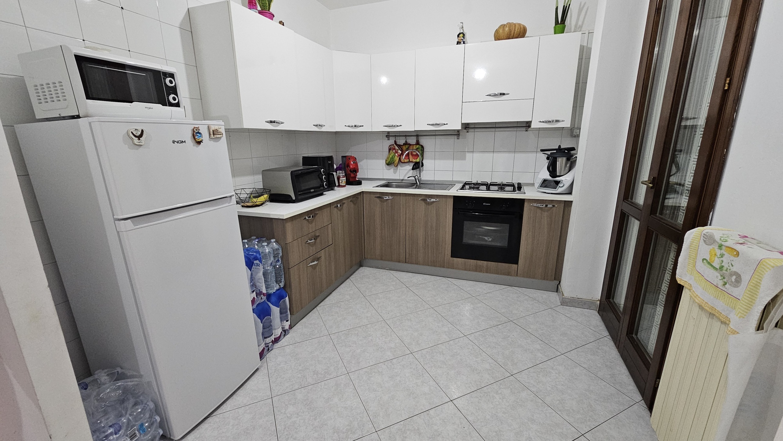 Appartamento con box in via sacro cuore 107, Modica