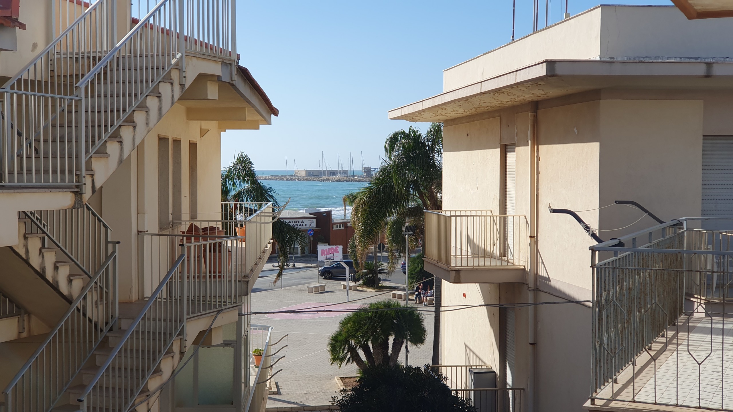 Quadrilocale vista mare in via sirena, Ragusa