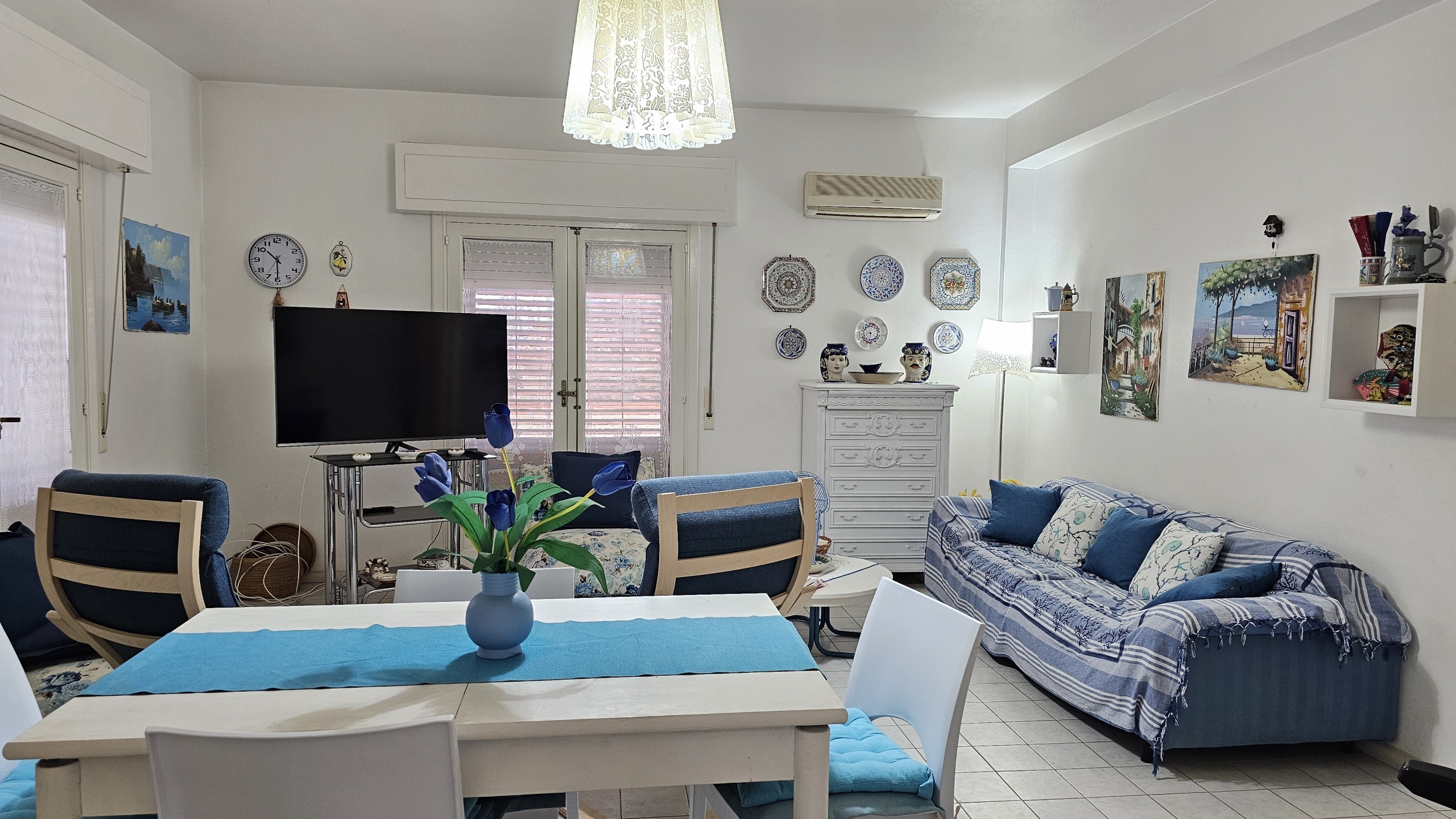 Villa con giardino in via portovenere 80, Ragusa