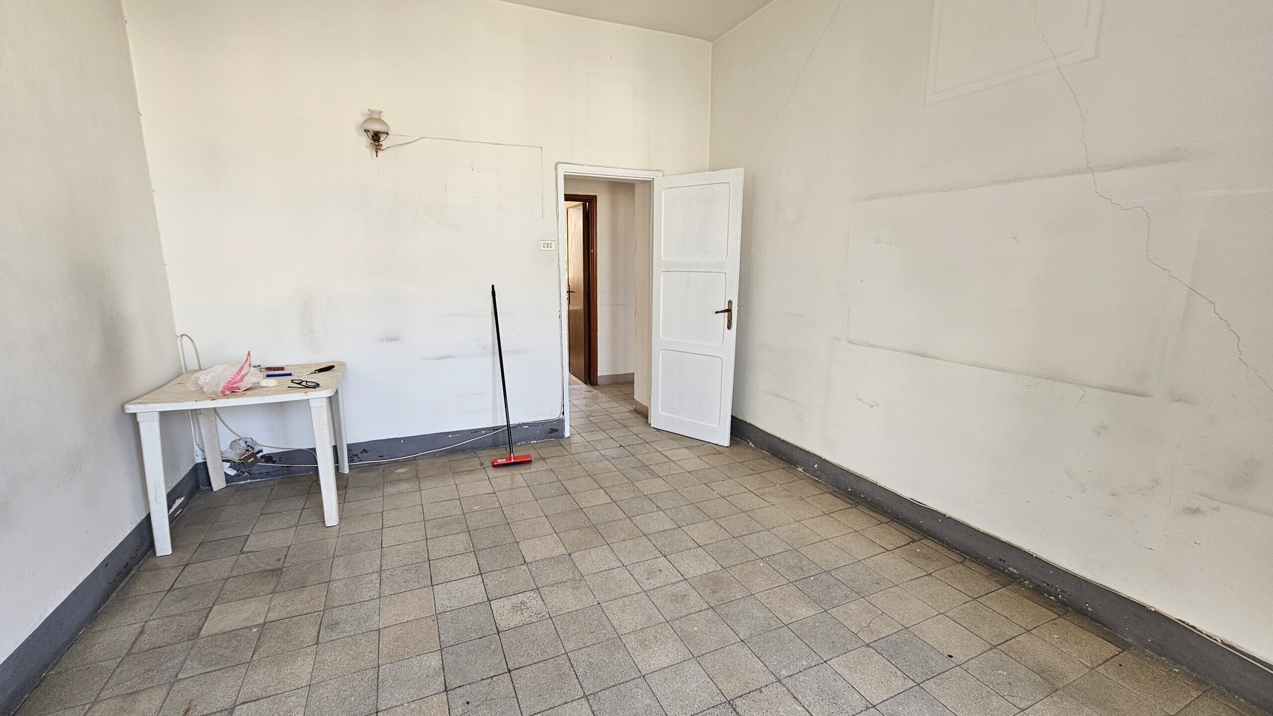 Quadrilocale da ristrutturare in viale alessandro manzoni 15, Modica