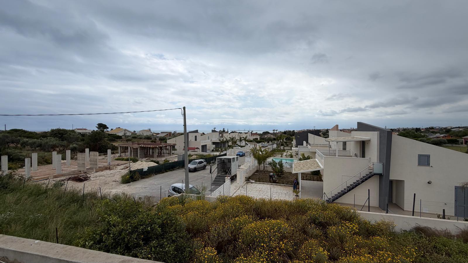 Villa con giardino in via del sambuco, Pozzallo
