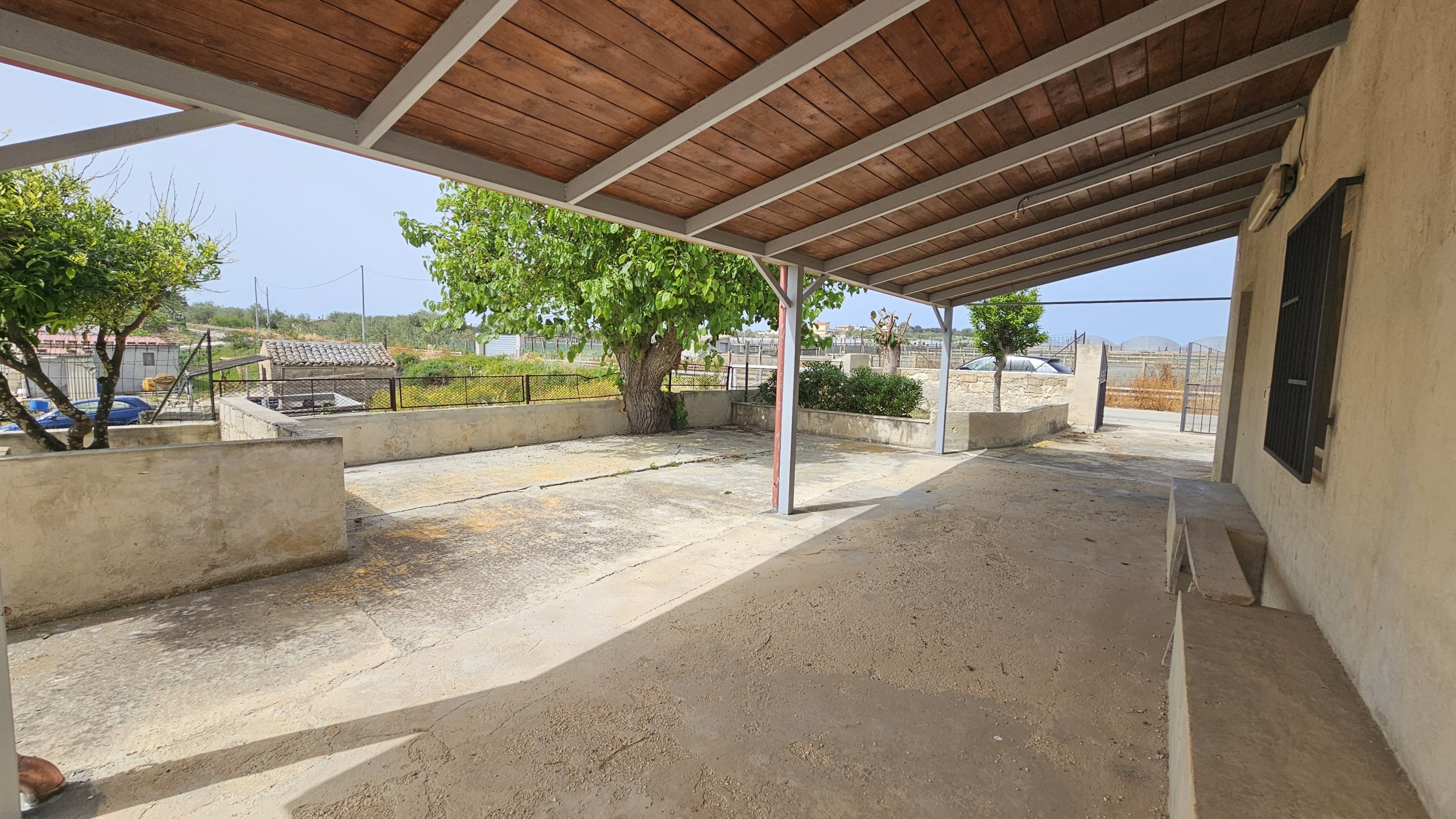 Villa con giardino in via del gorgo salato 481, Ispica