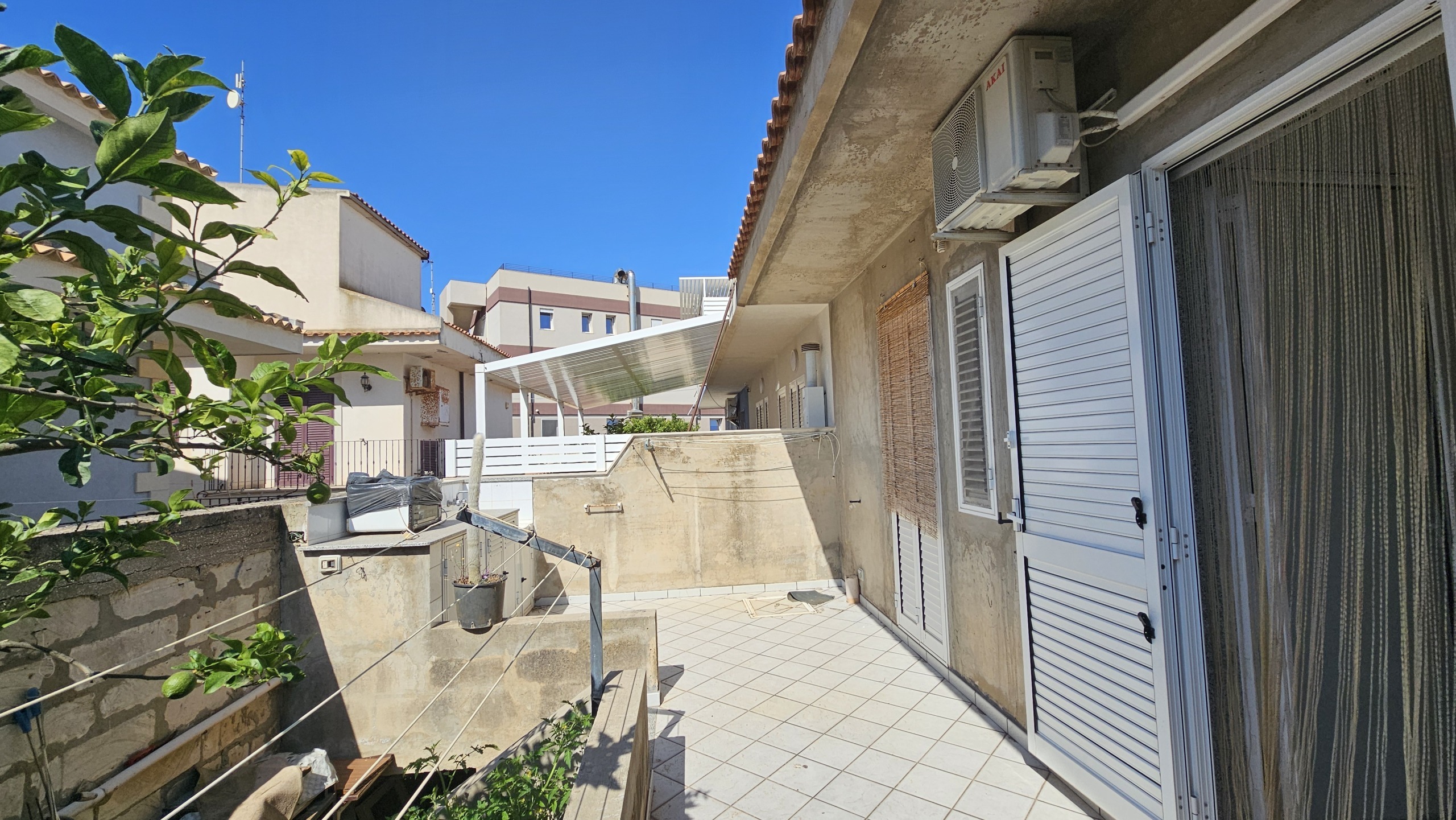 Villetta a schiera con giardino, Ragusa mare