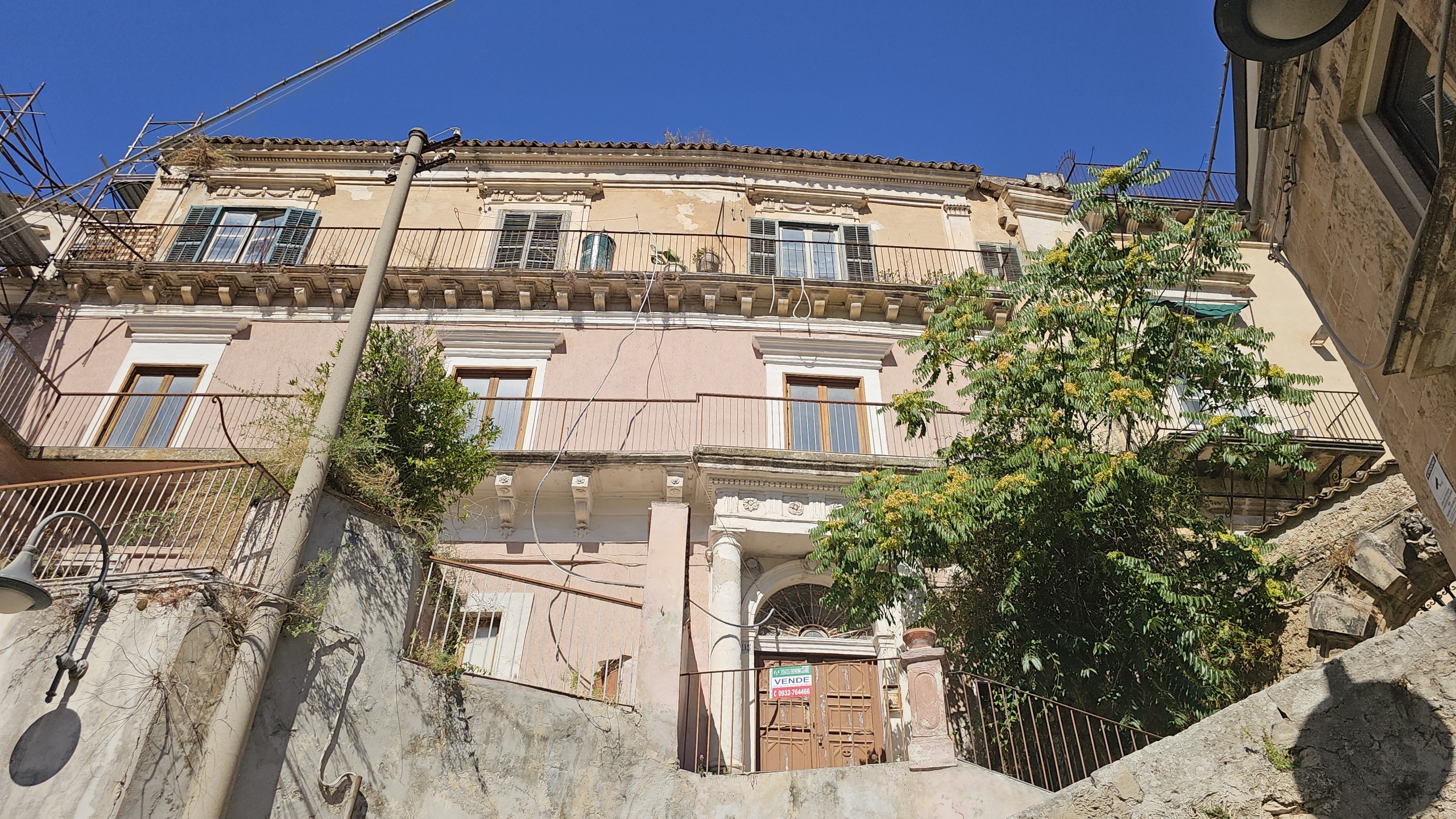 Appartamento con terrazzo in via campailla 952, Modica