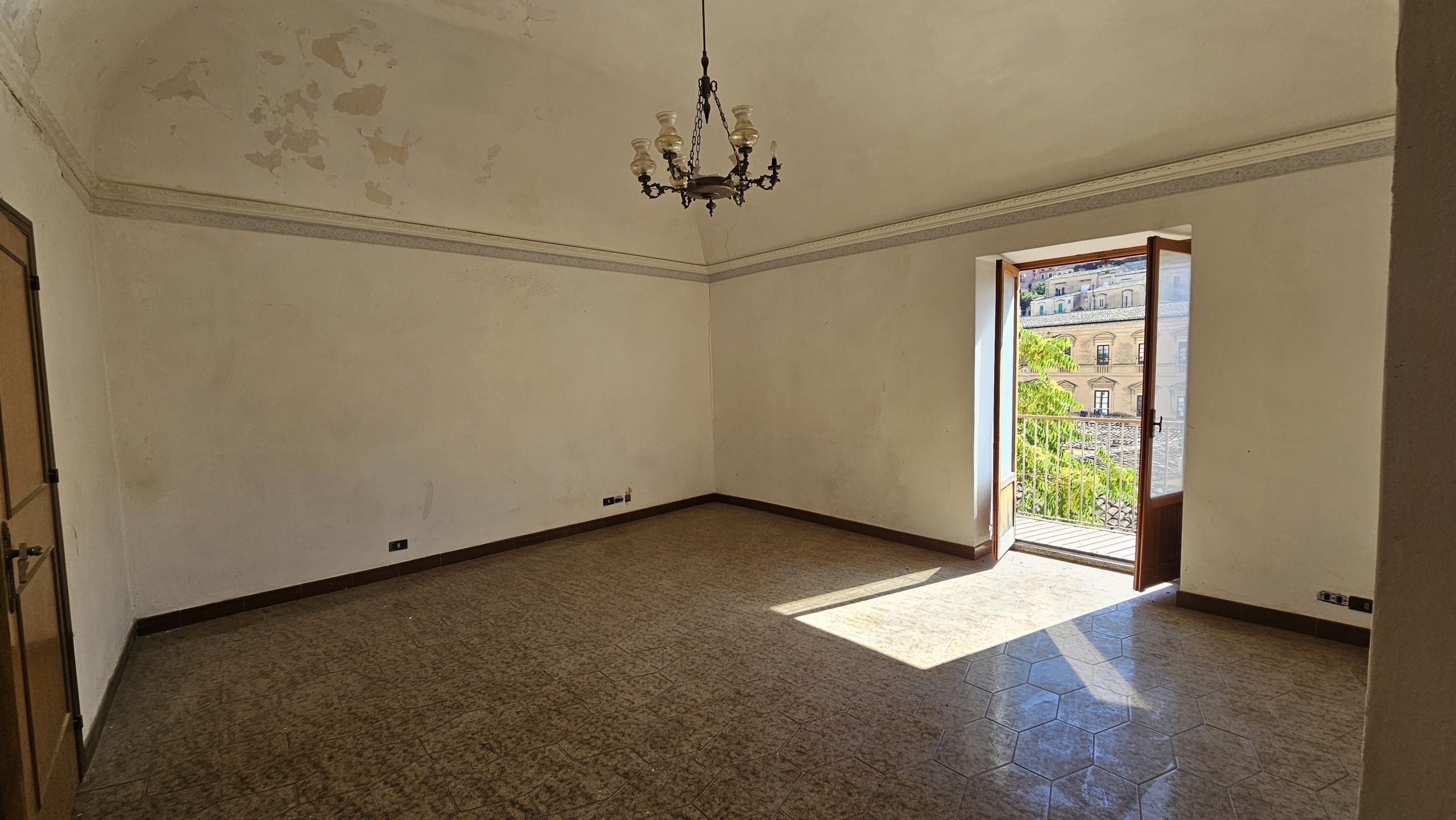 Appartamento con terrazzo in via campailla 952, Modica