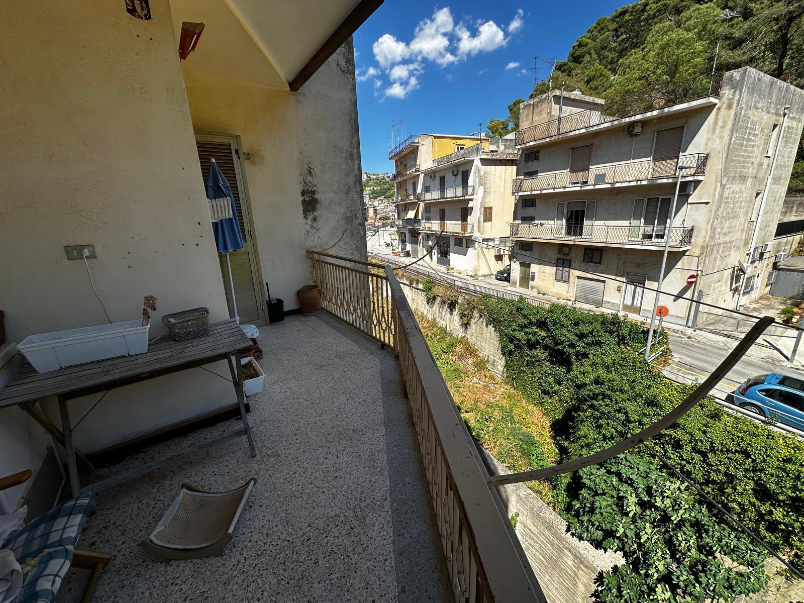 Appartamento in vendita in viale medaglie d'oro 7722, Modica