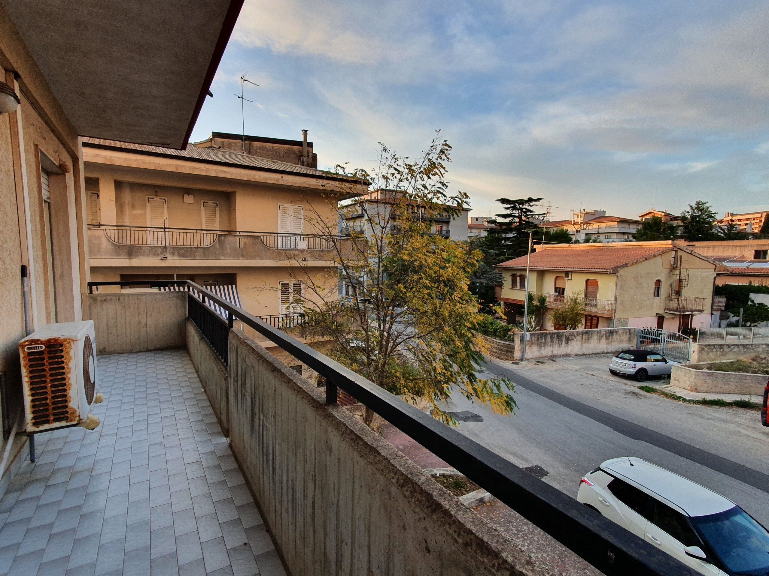 Bilocale in affitto, Modica sorda quartiere