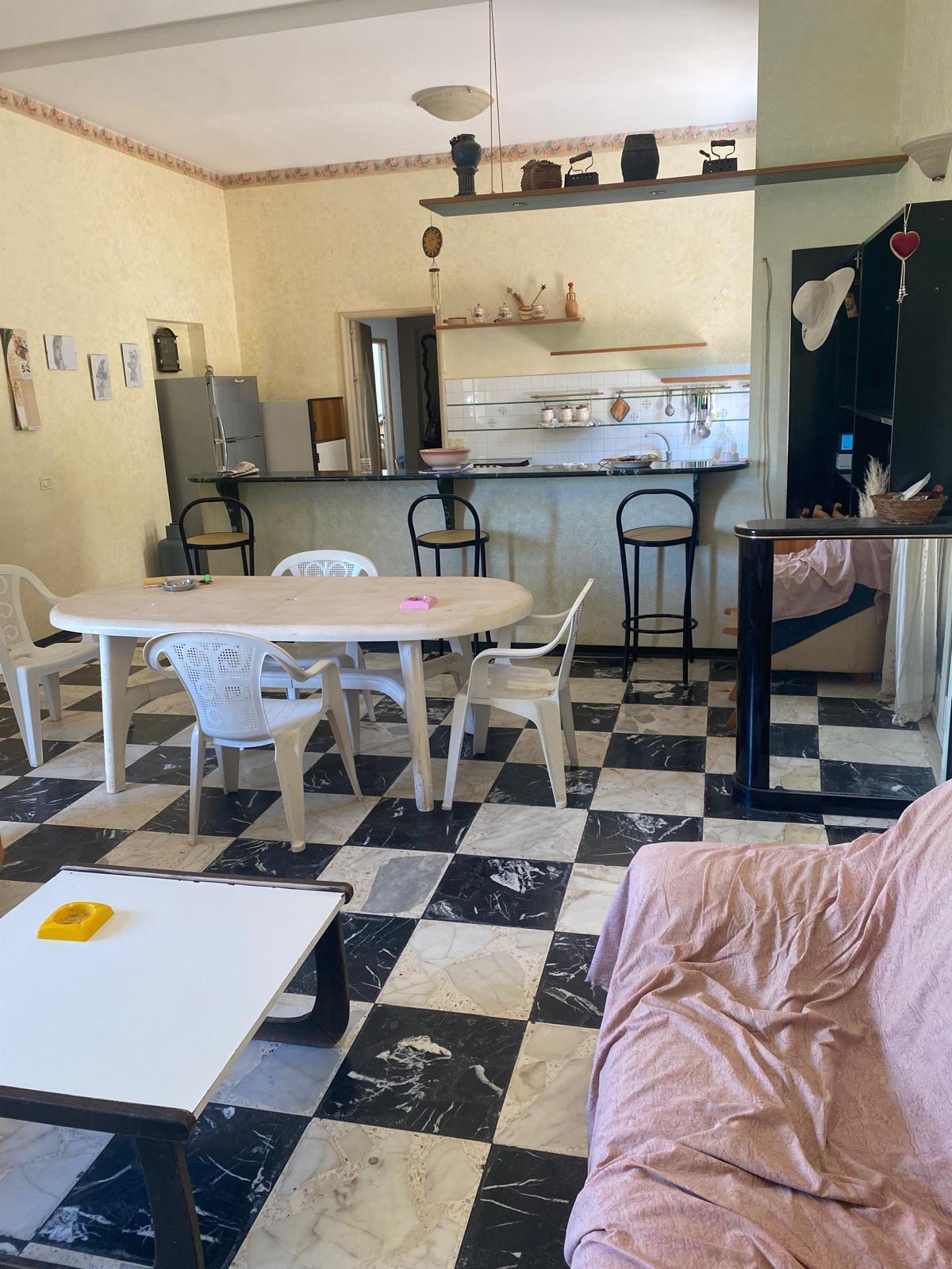 Villa con giardino in corso mediterraneo 95, Modica