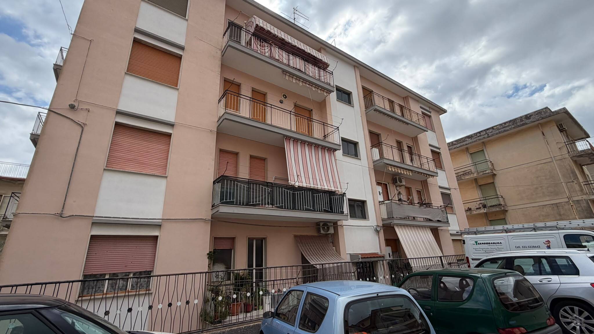 Appartamento con giardino in via rosario cascino, Modica