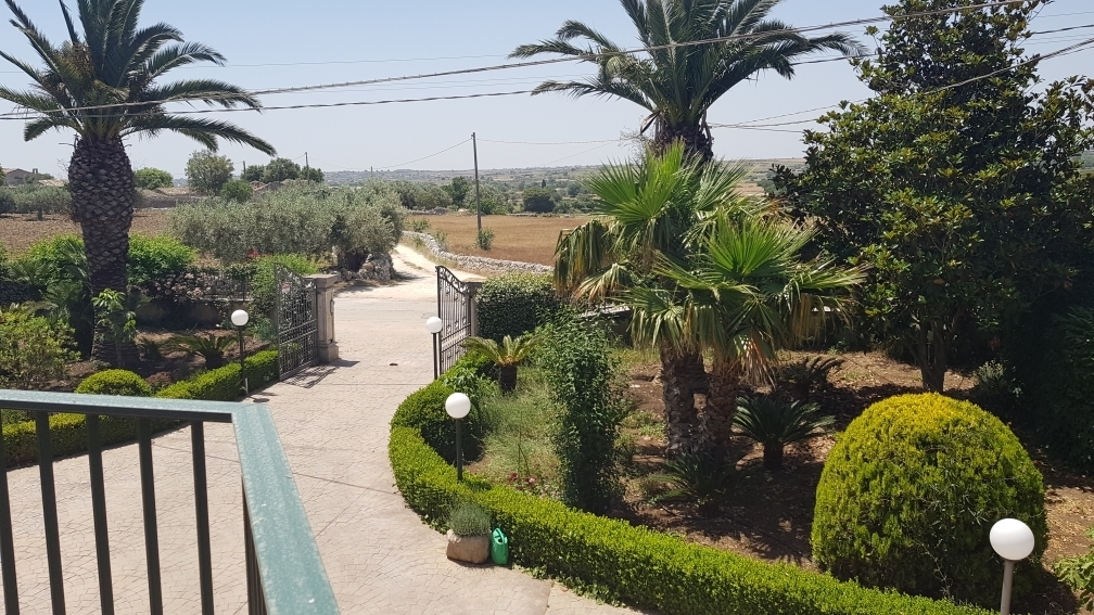 Villa con giardino, Modica campagna