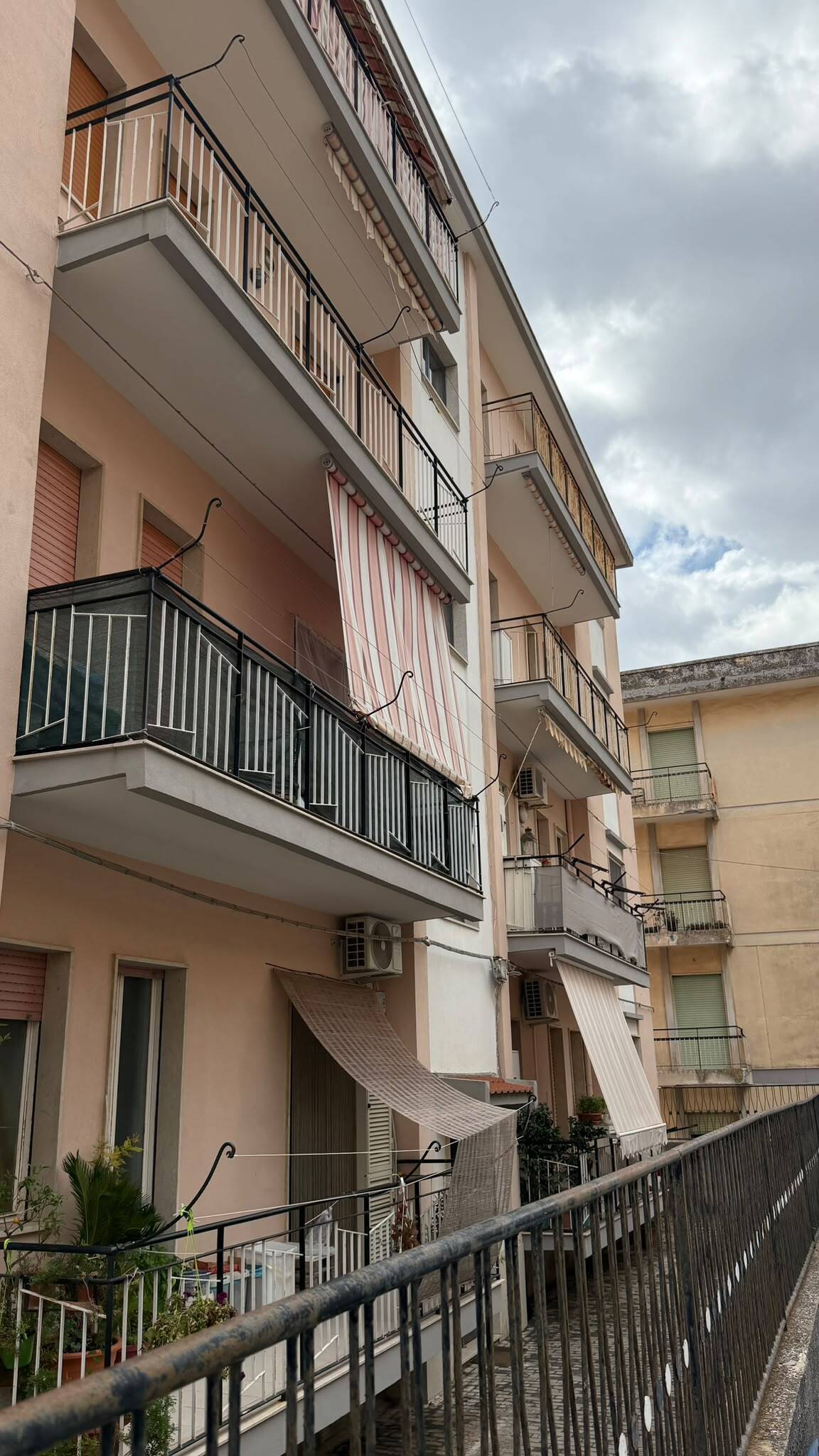 Appartamento con giardino in via rosario cascino, Modica