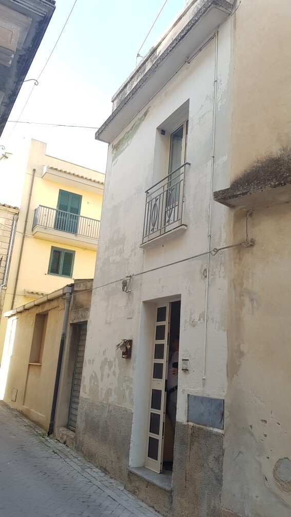 Casa indipendente con terrazzo, Modica alta