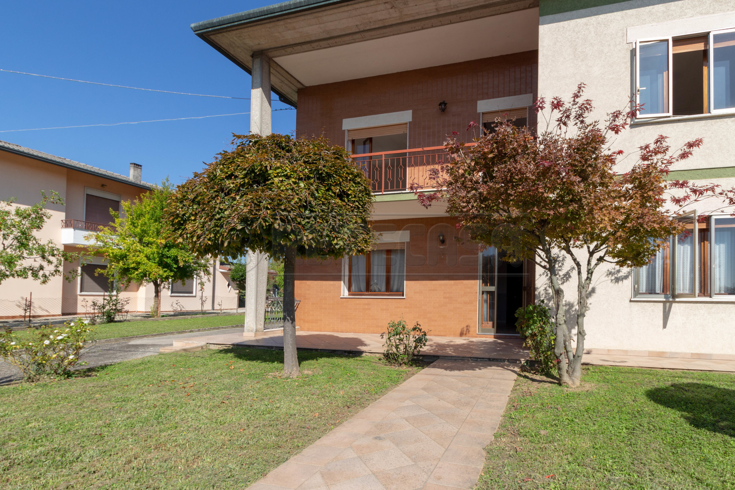 Casa indipendente con giardino in via degli eroi 65, Quinto Vicentino