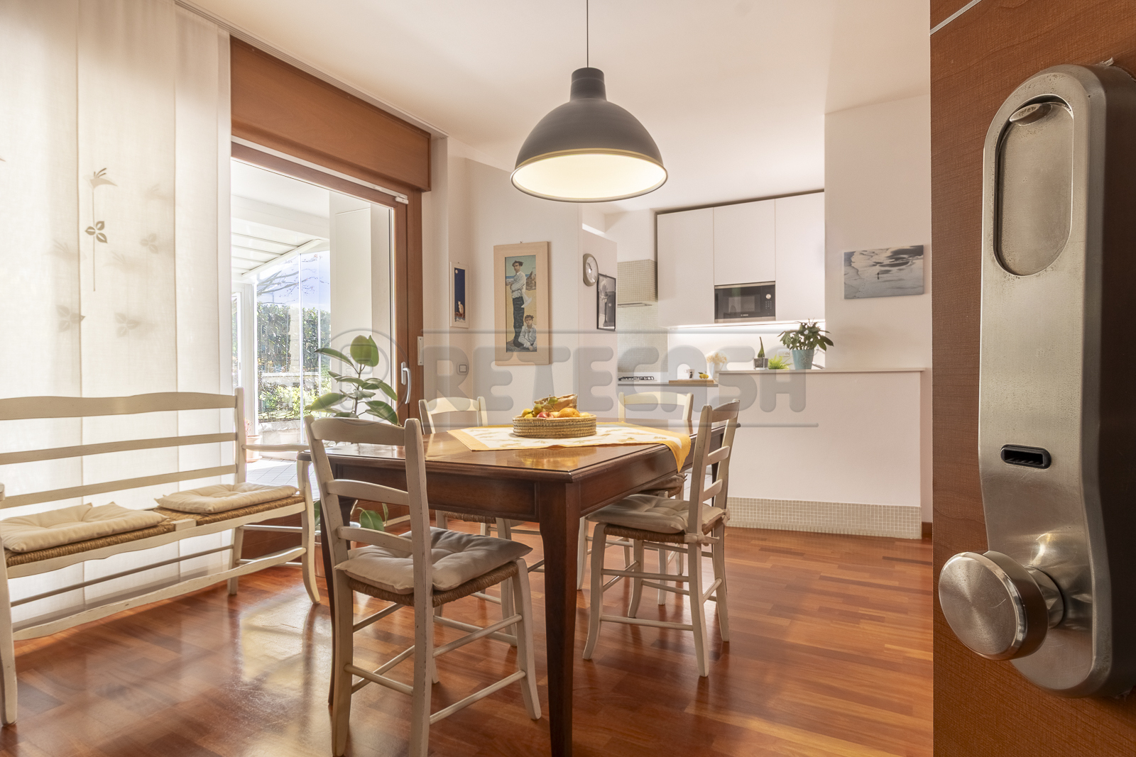 Quadrilocale con terrazzo in piazzetta monsignor g. lorenzon 21, Vicenza