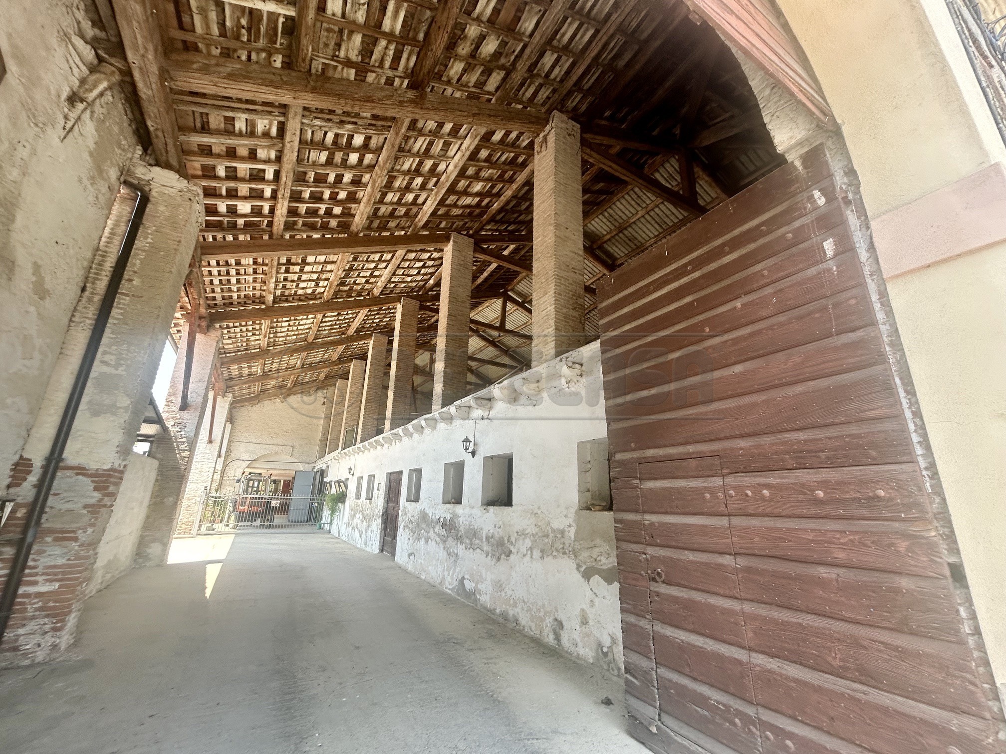 Magazzino da ristrutturare in via camatte 1, Bolzano Vicentino