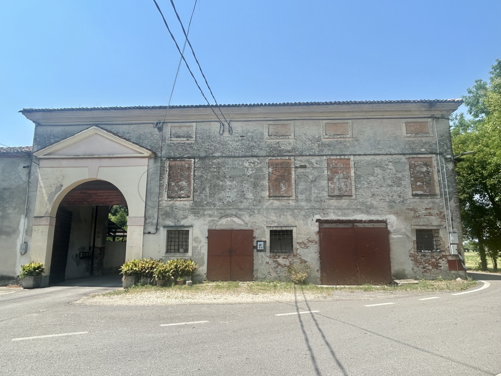Magazzino da ristrutturare in via camatte 1, Bolzano Vicentino