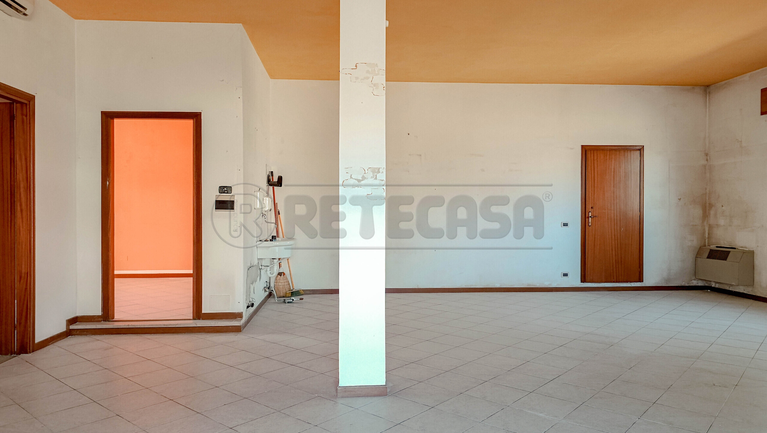 Locale commerciale con box in via strada alta 28, Bressanvido
