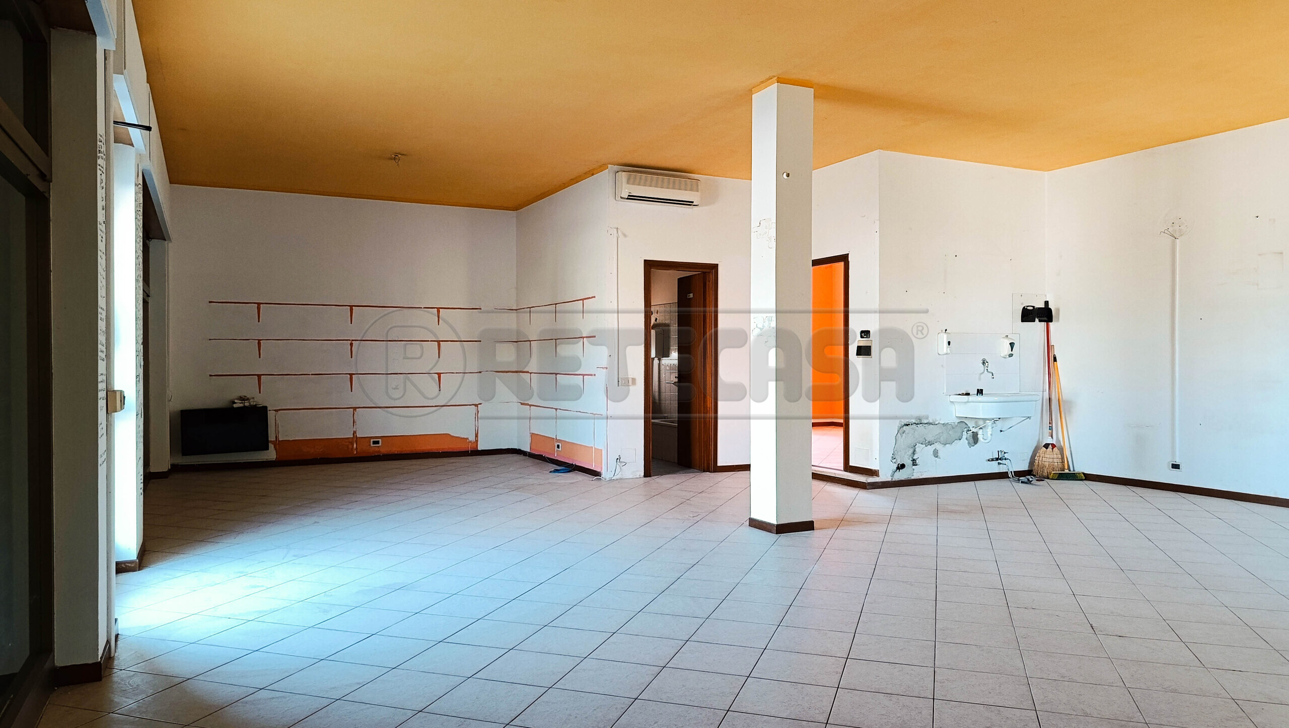 Locale commerciale con box in via strada alta 28, Bressanvido