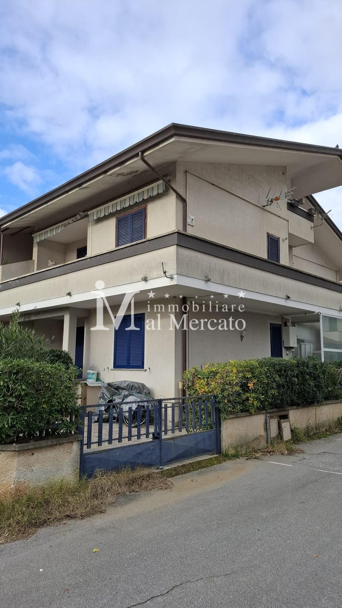 Attico in vendita, Viareggio torre del lago zona mare