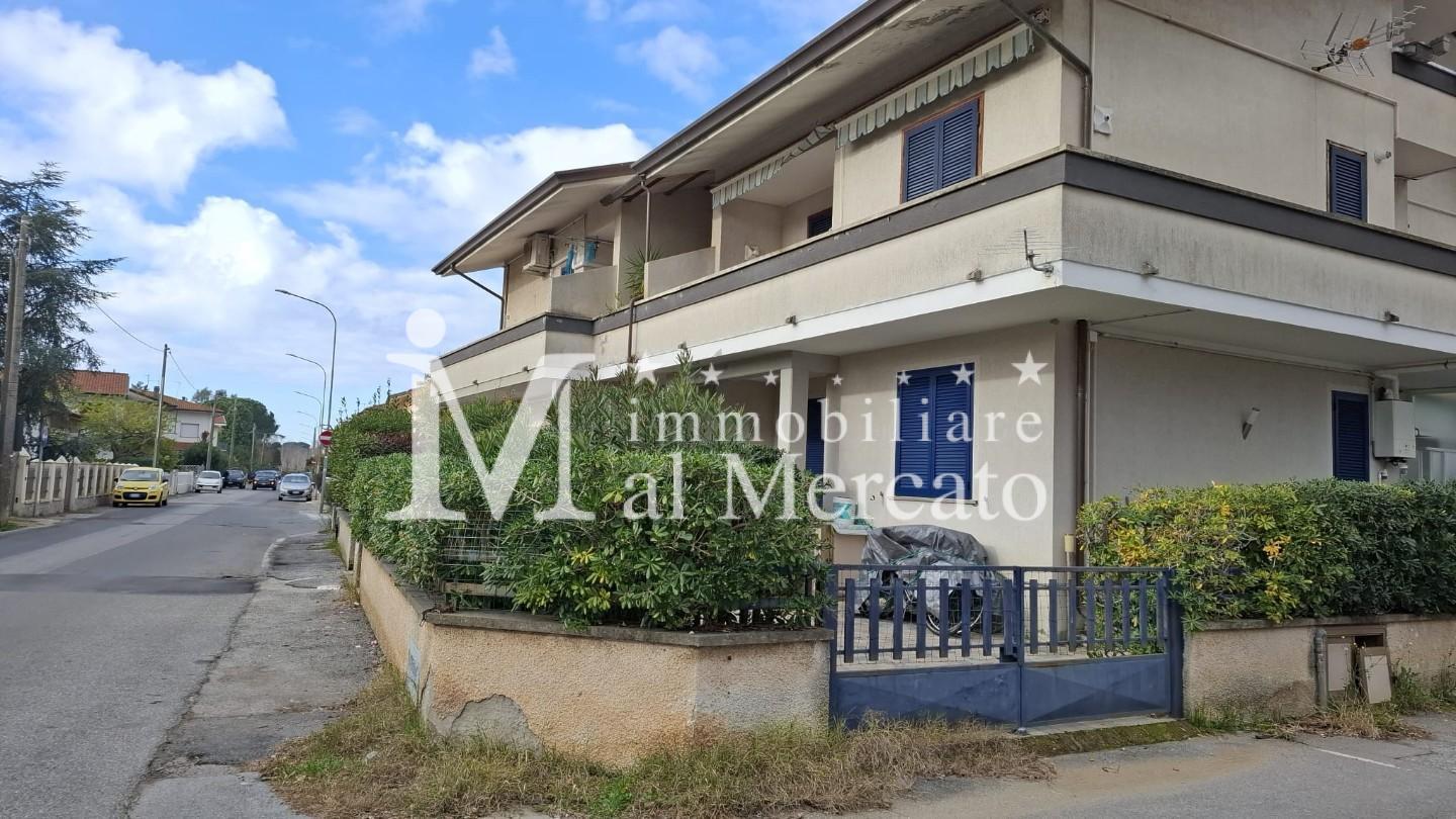 Attico in vendita, Viareggio torre del lago zona mare